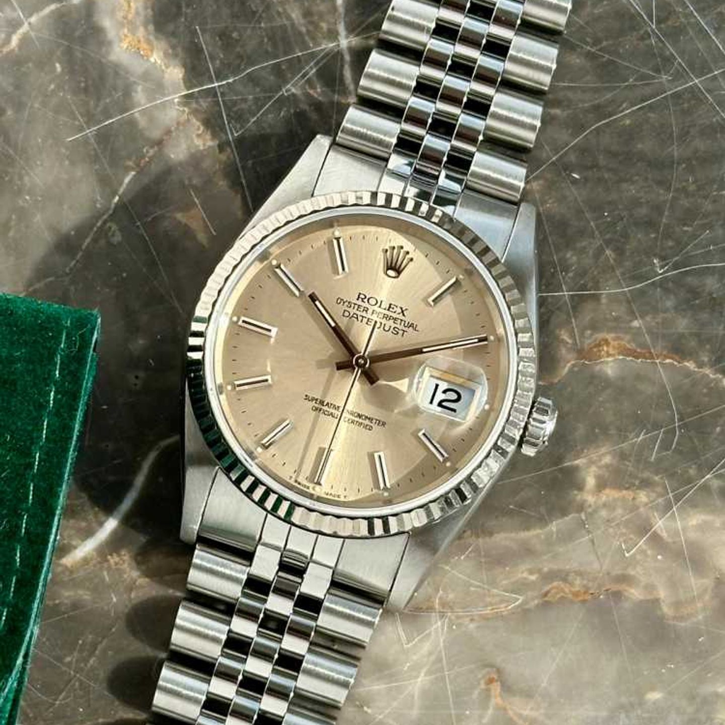 Rolex Datejust 36 16234 (1991) - Silver dial 36 mm Steel case (1/8)