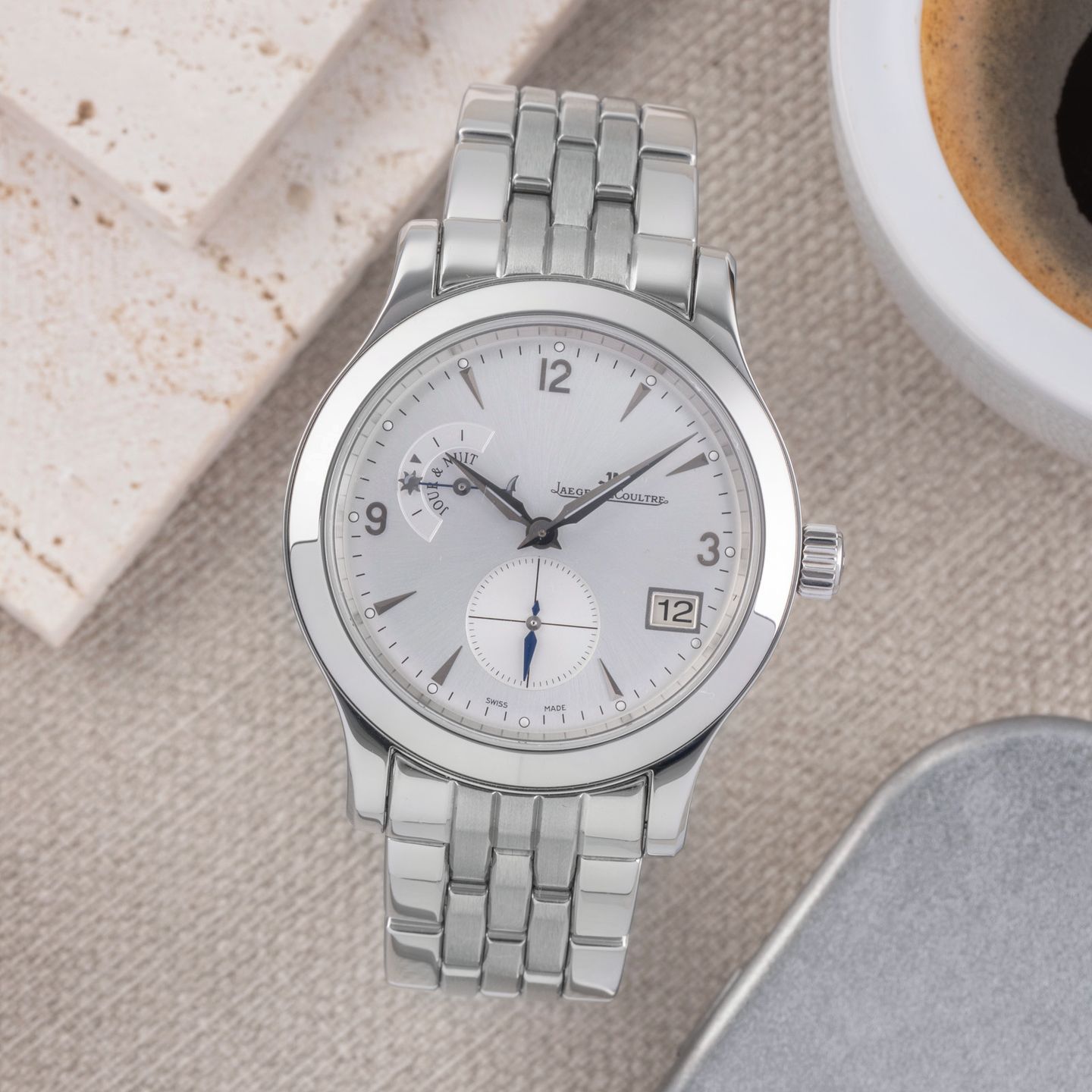 Jaeger-LeCoultre Master Hometime 147.8.05.S (2005) - Zilver wijzerplaat 40mm Staal (1/8)