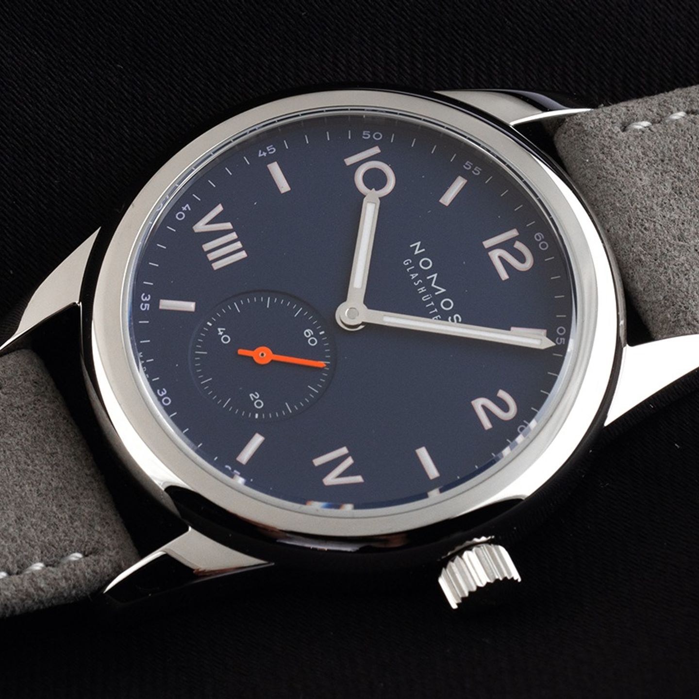 NOMOS Club 719 - (3/7)