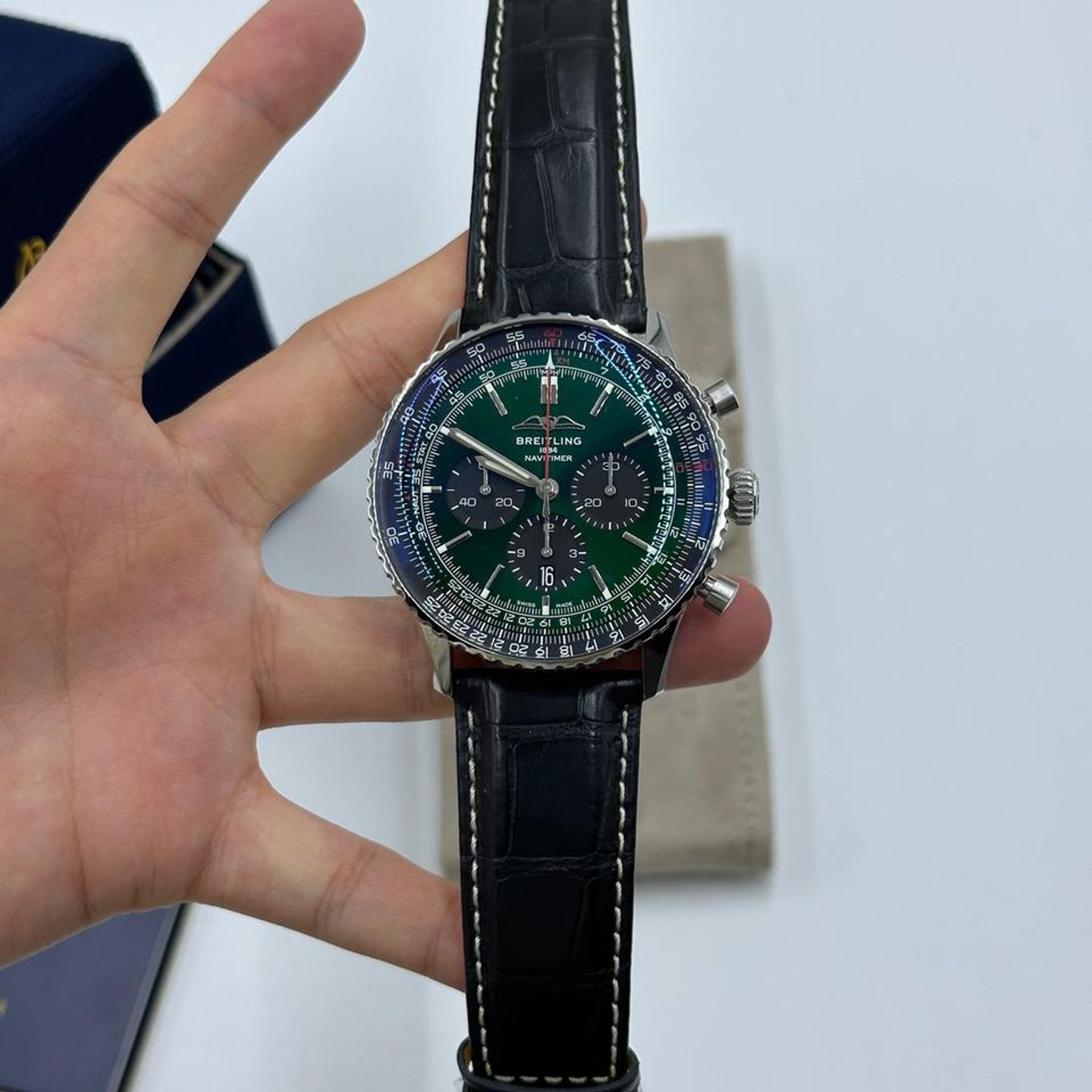 Breitling Navitimer 1 B01 Chronograph AB0137241L1P1 - (9/10)