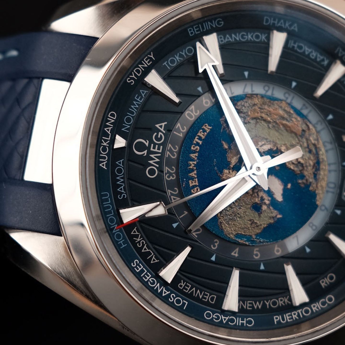 Omega Seamaster Aqua Terra 220.12.43.22.03.001 (2021) - Blue dial 43 mm Steel case (3/8)