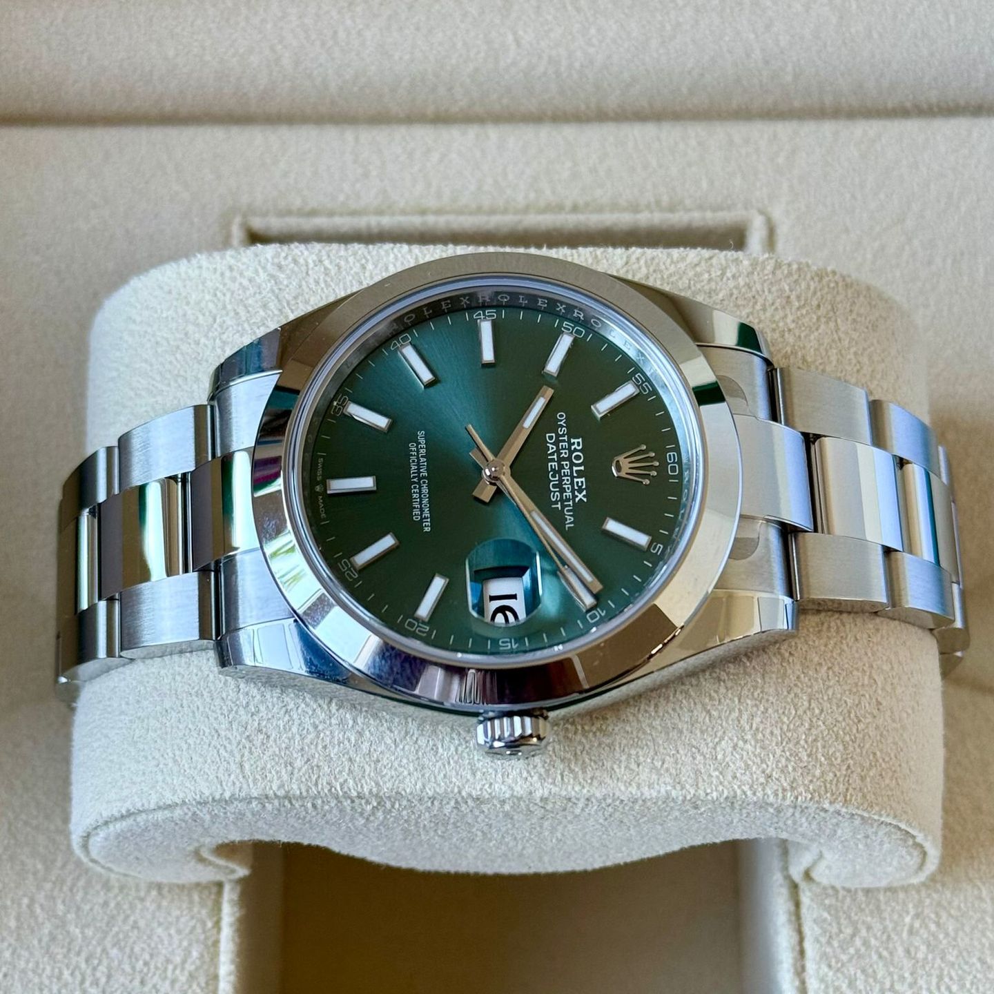 Rolex Datejust 41 126300 (2024) - Groen wijzerplaat 41mm Staal (4/7)