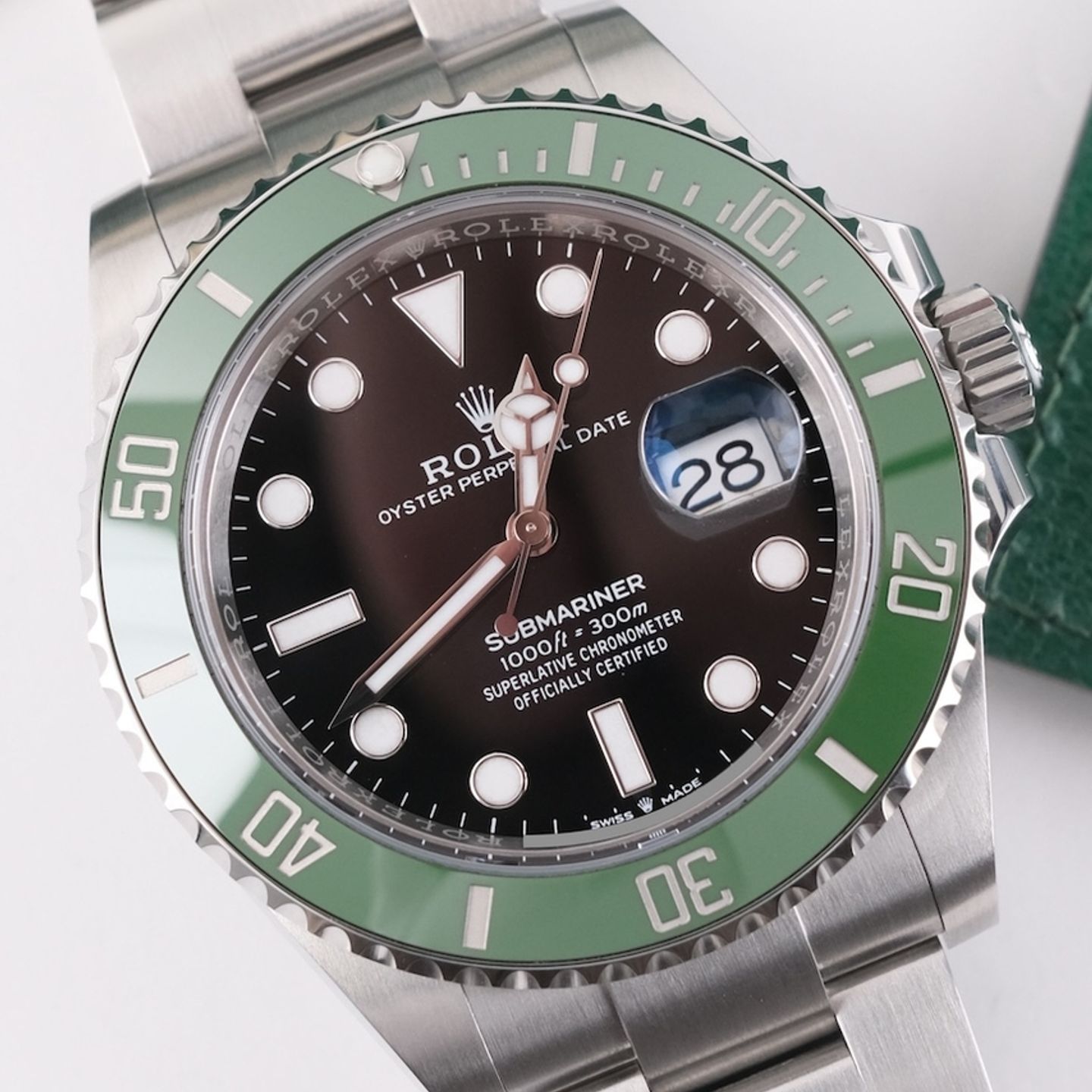 Rolex Submariner Date 126610LV - (4/8)