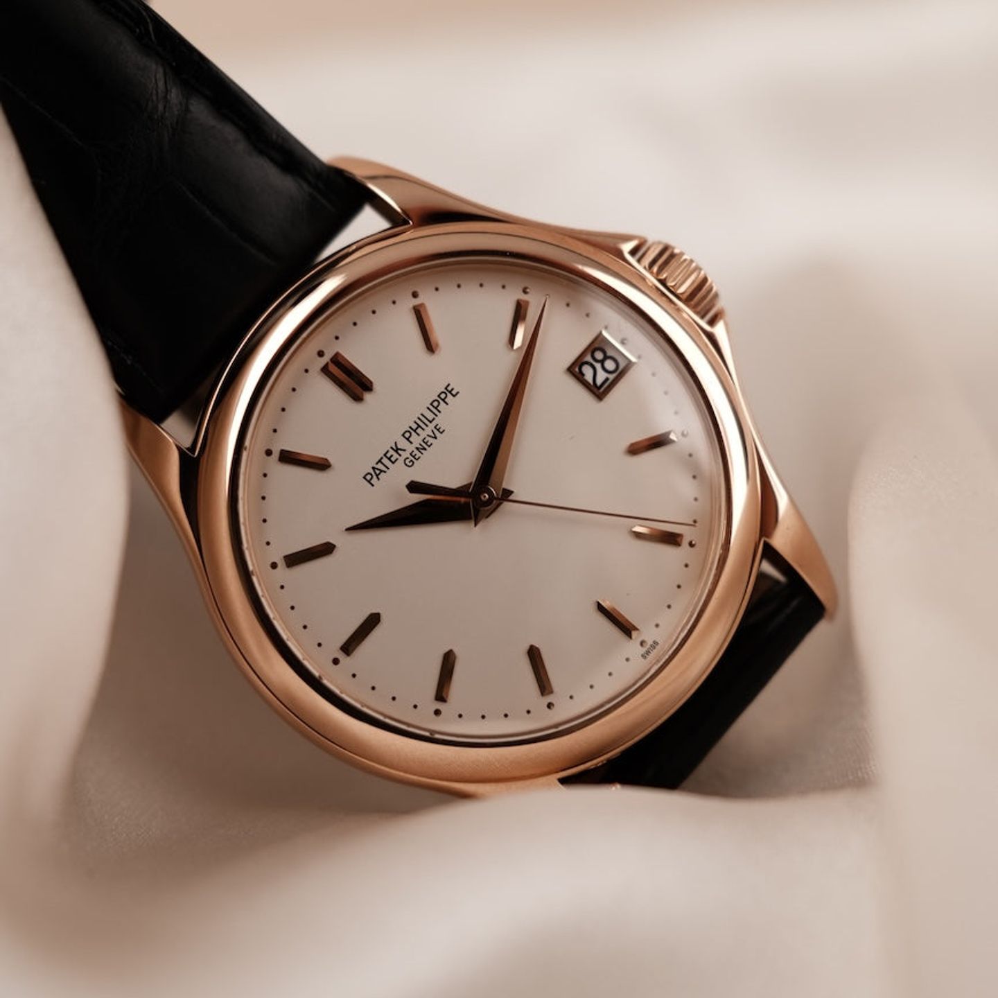 Patek Philippe Calatrava 5127R - (4/8)