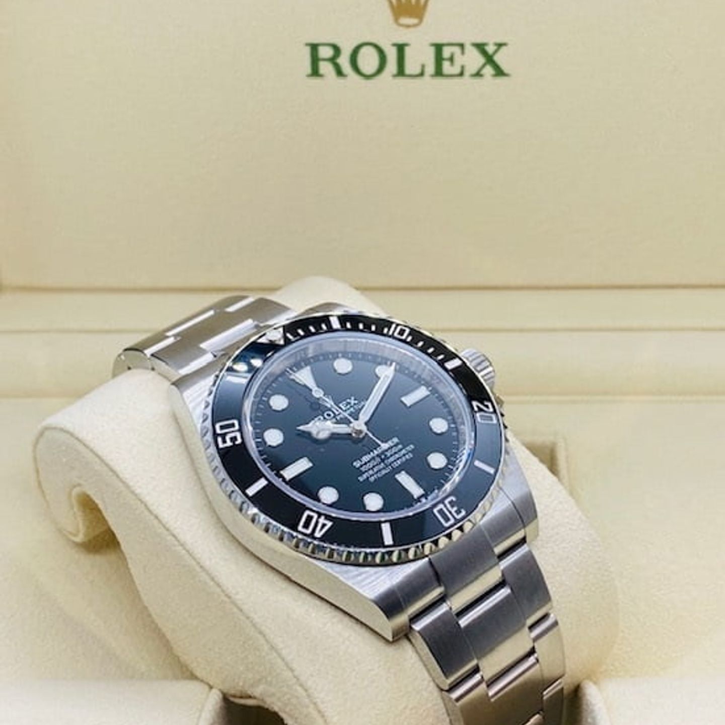 Rolex Submariner No Date 124060 (2021) - Zwart wijzerplaat 41mm Staal (4/6)