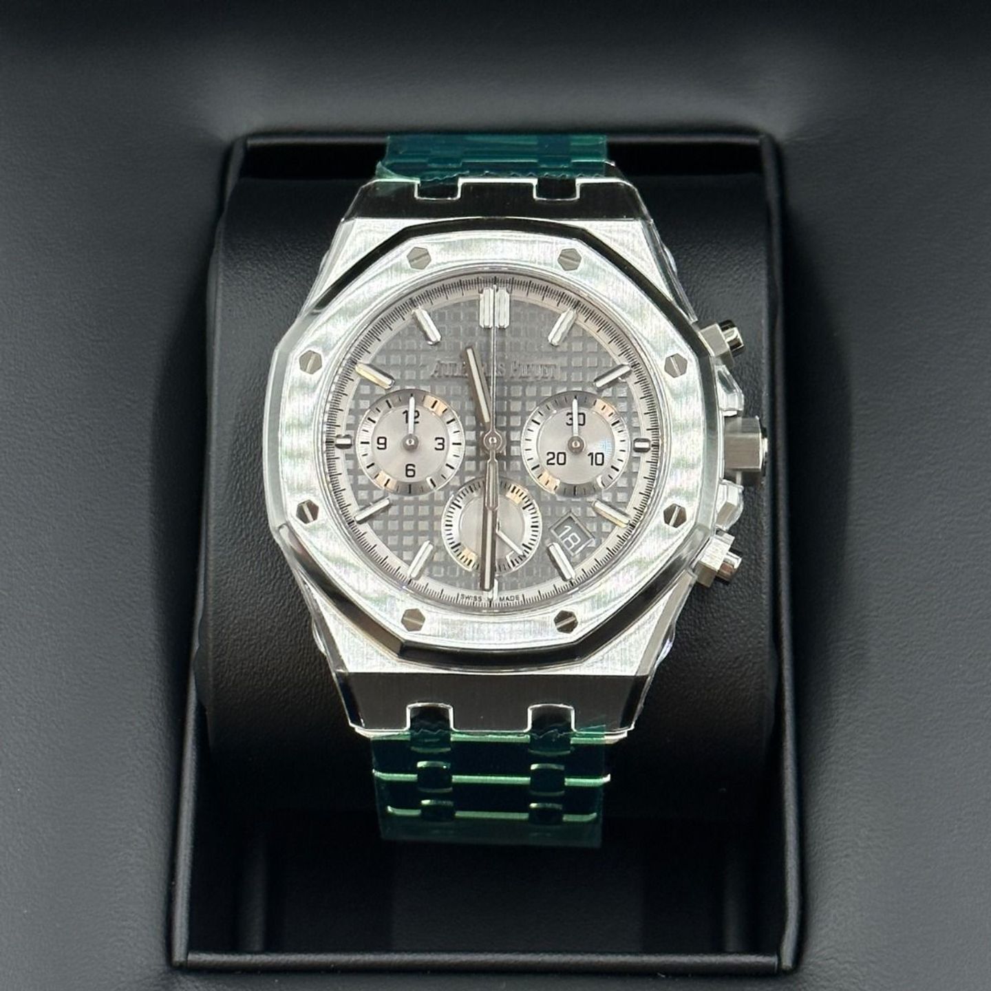 Audemars Piguet Royal Oak Chronograph 26715ST.OO.1356ST.02 (2024) - Grey dial 38 mm Steel case (5/8)