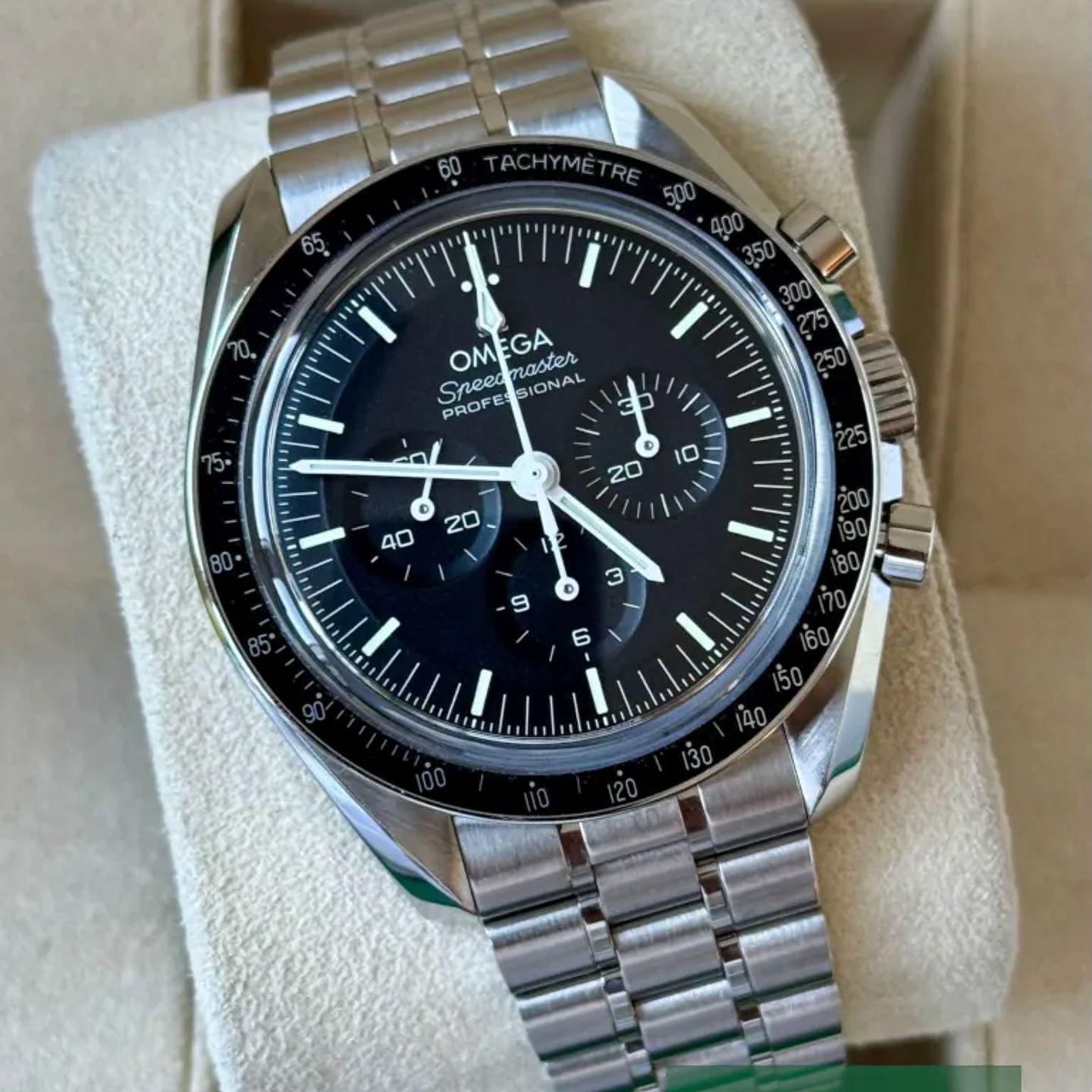 Omega Speedmaster Professional Moonwatch 310.30.42.50.01.002 (2022) - Zwart wijzerplaat 42mm Staal (1/7)
