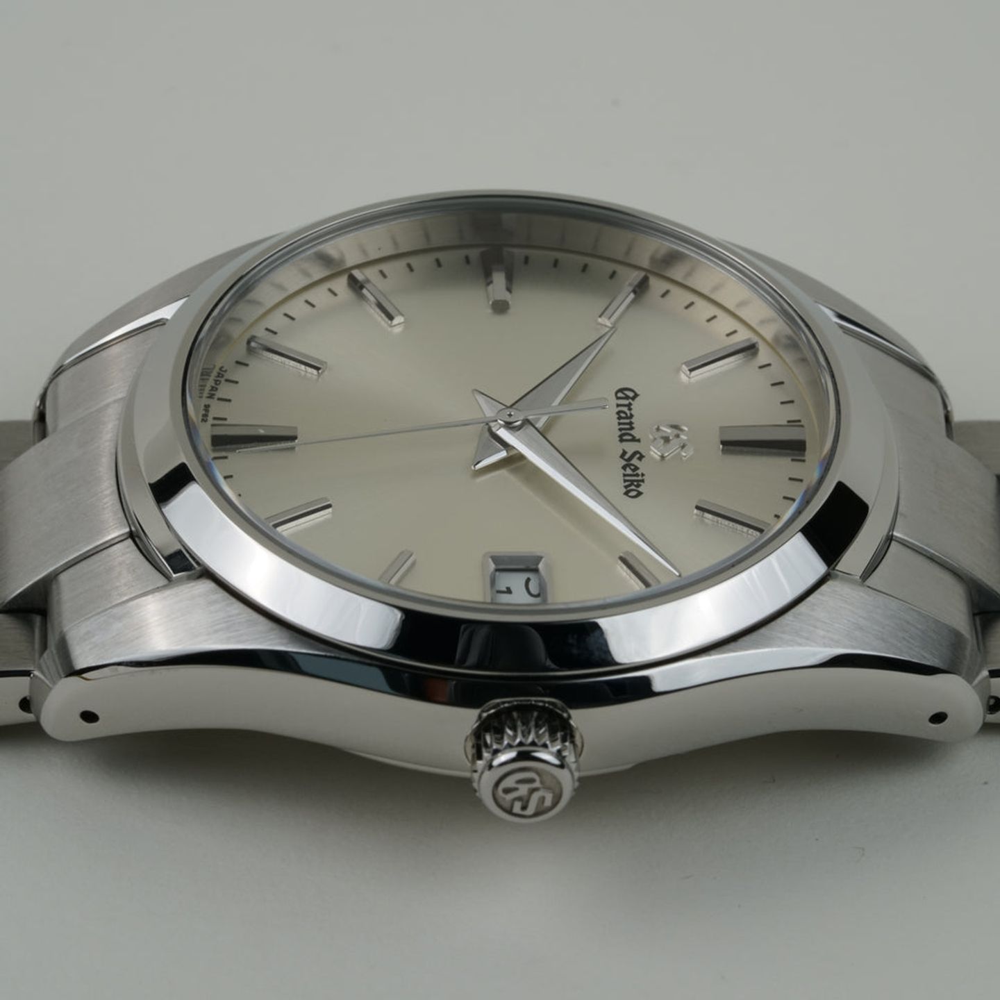 Grand Seiko Heritage Collection SBGX263 (2025) - Silver dial 38 mm Steel case (5/8)