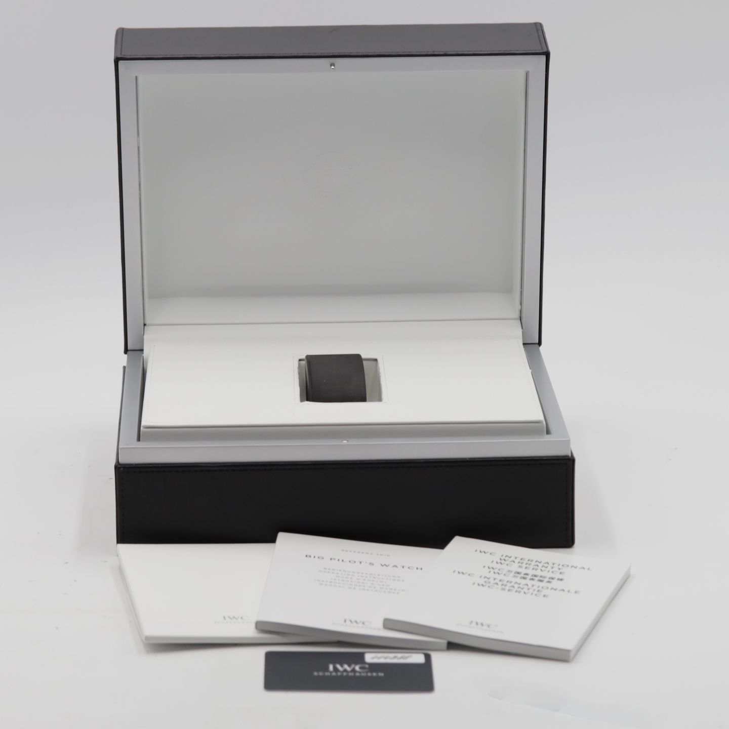 IWC Big Pilot IW501004 (Unknown (random serial)) - Black dial 46 mm Titanium case (8/8)