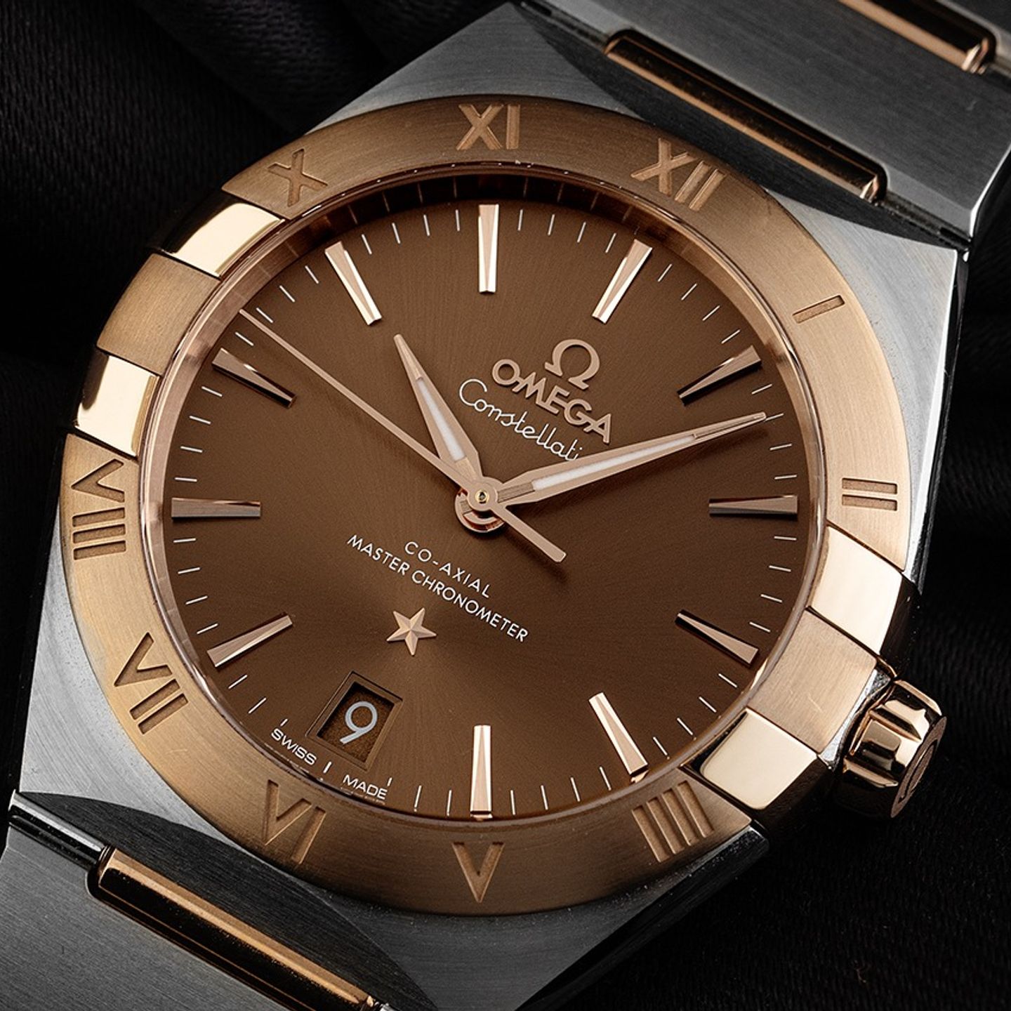 Omega Constellation 131.20.36.20.13.001 (2025) - Brown dial 36 mm Steel case (3/7)