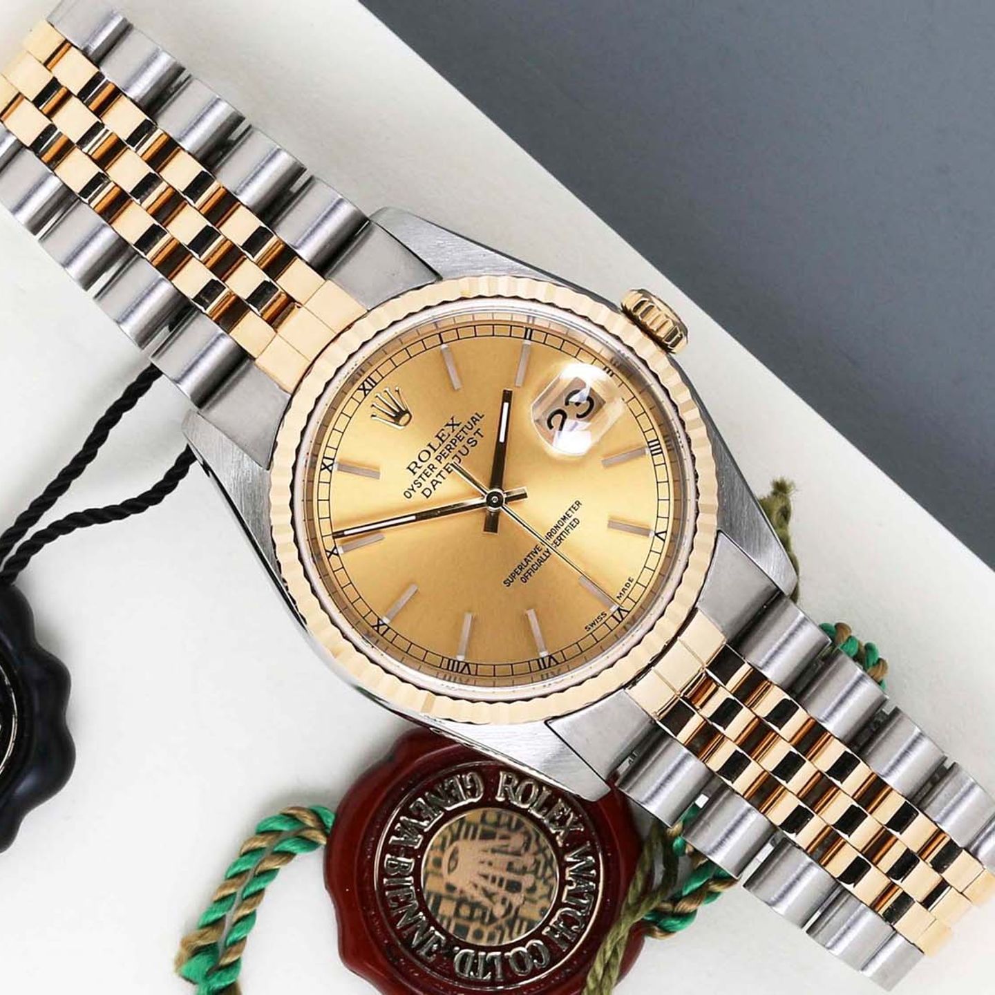 Rolex Datejust 36 16233 (2003) - 36 mm Gold/Steel case (1/8)