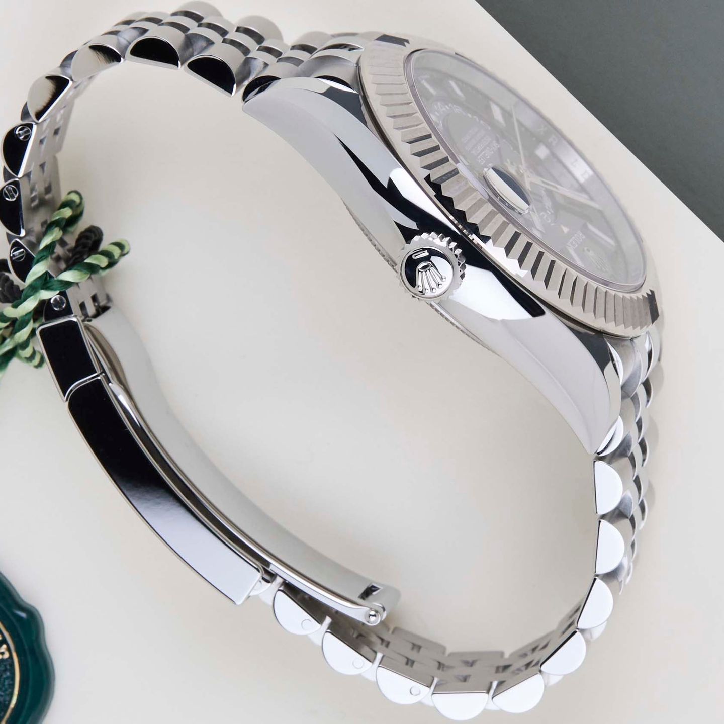 Rolex Sky-Dweller 336934 (2025) - 42 mm Gold/Steel case (7/8)