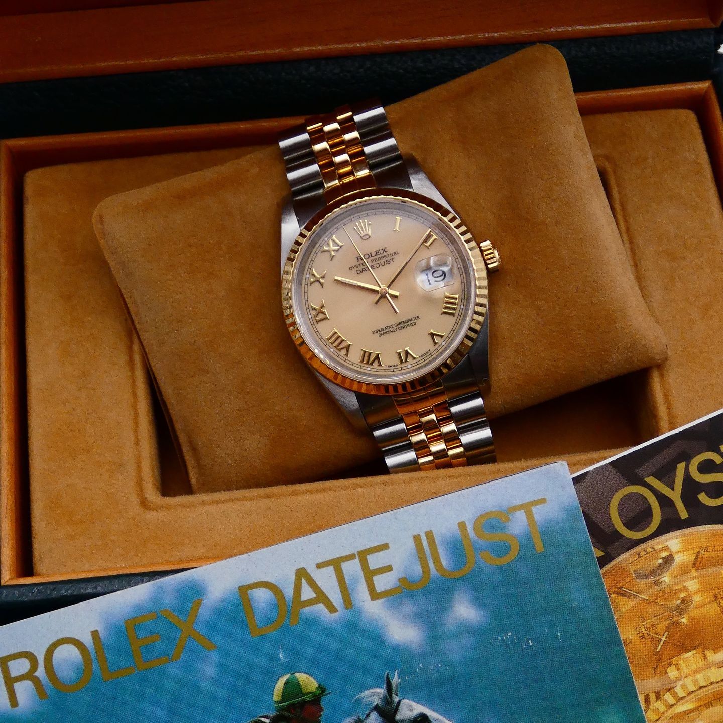 Rolex Datejust 36 16233 (1992) - Champagne dial 36 mm Gold/Steel case (2/6)