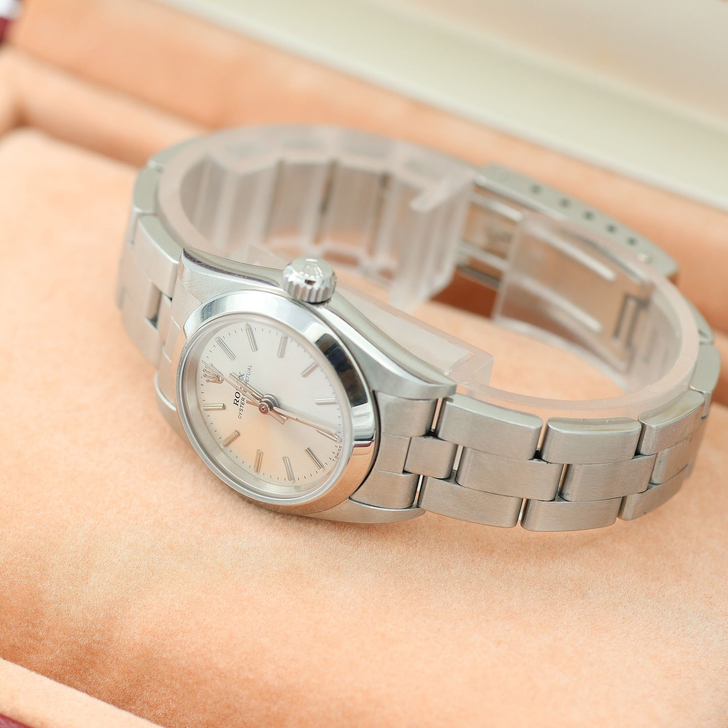 Rolex Oyster Perpetual 67180 - (3/8)