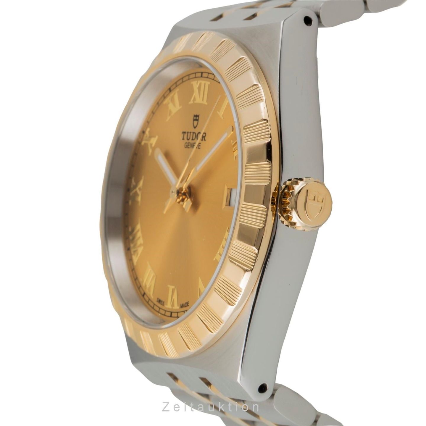 Tudor Royal 28503 (2023) - Champagne dial 38 mm Steel case (5/8)