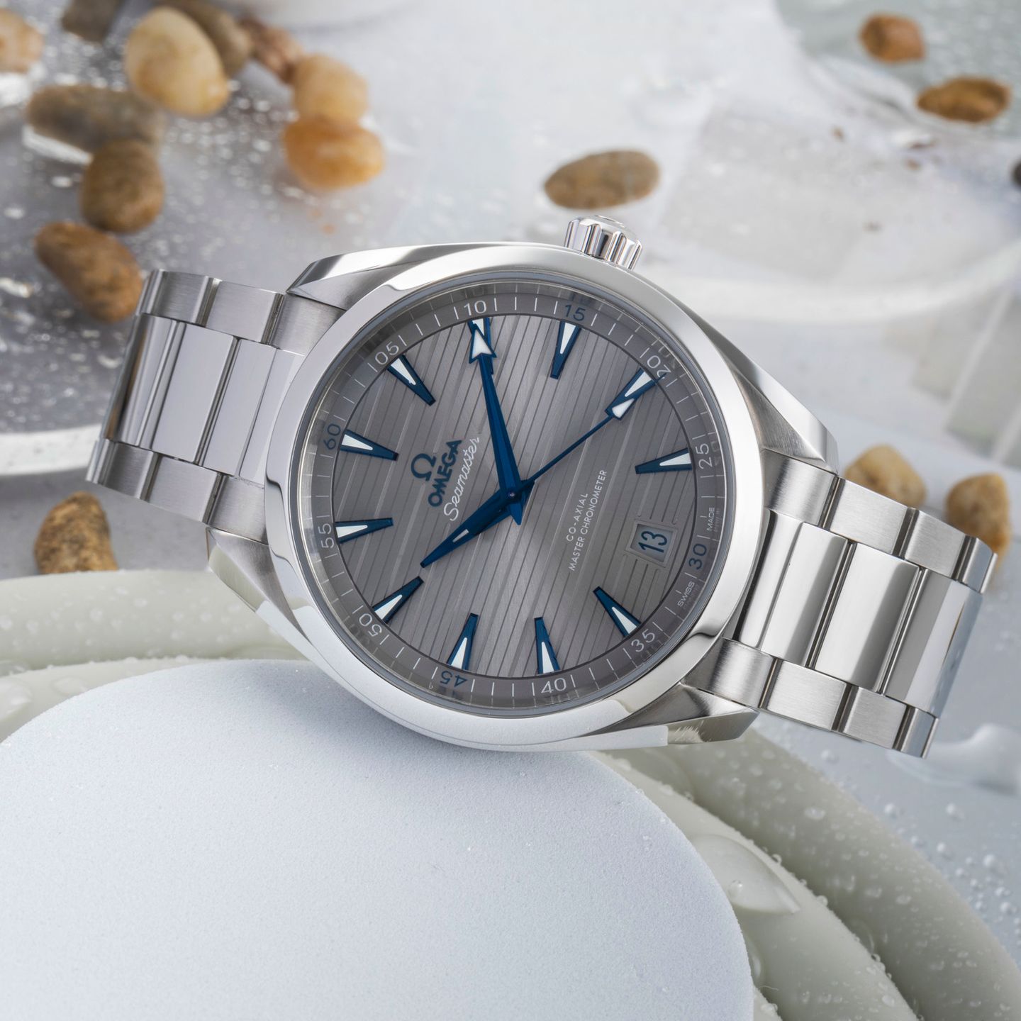 Omega Seamaster Aqua Terra 220.10.41.21.06.001 (Unknown (random serial)) - Grey dial 41 mm Steel case (2/8)