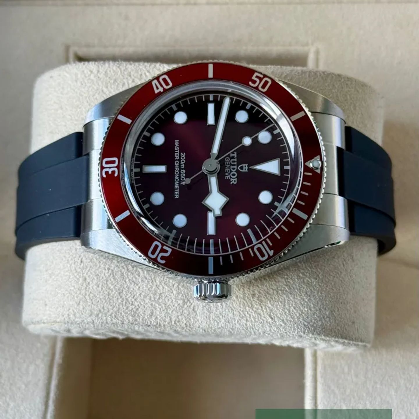 Tudor Black Bay Fifty-Eight 7939A1A0RU (2025) - Red dial 39 mm Steel case (4/7)
