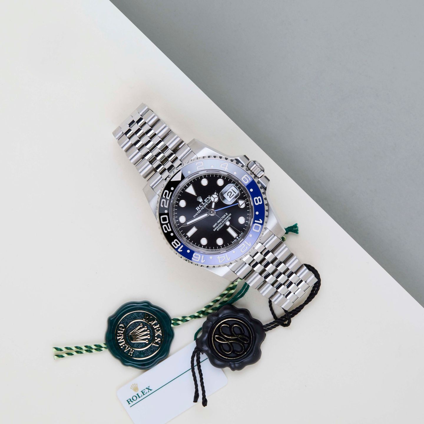 Rolex GMT-Master II 126710BLNR (2026) - Black dial 40 mm Steel case (2/8)