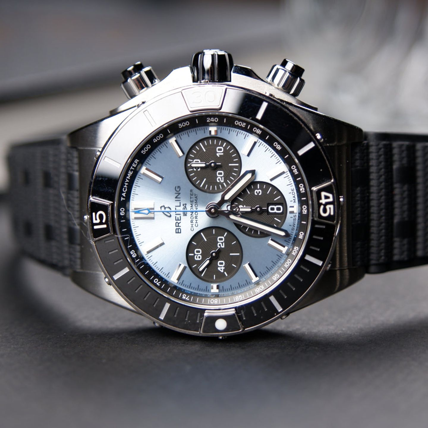 Breitling Chronomat PB0136251C1S1 - (1/2)