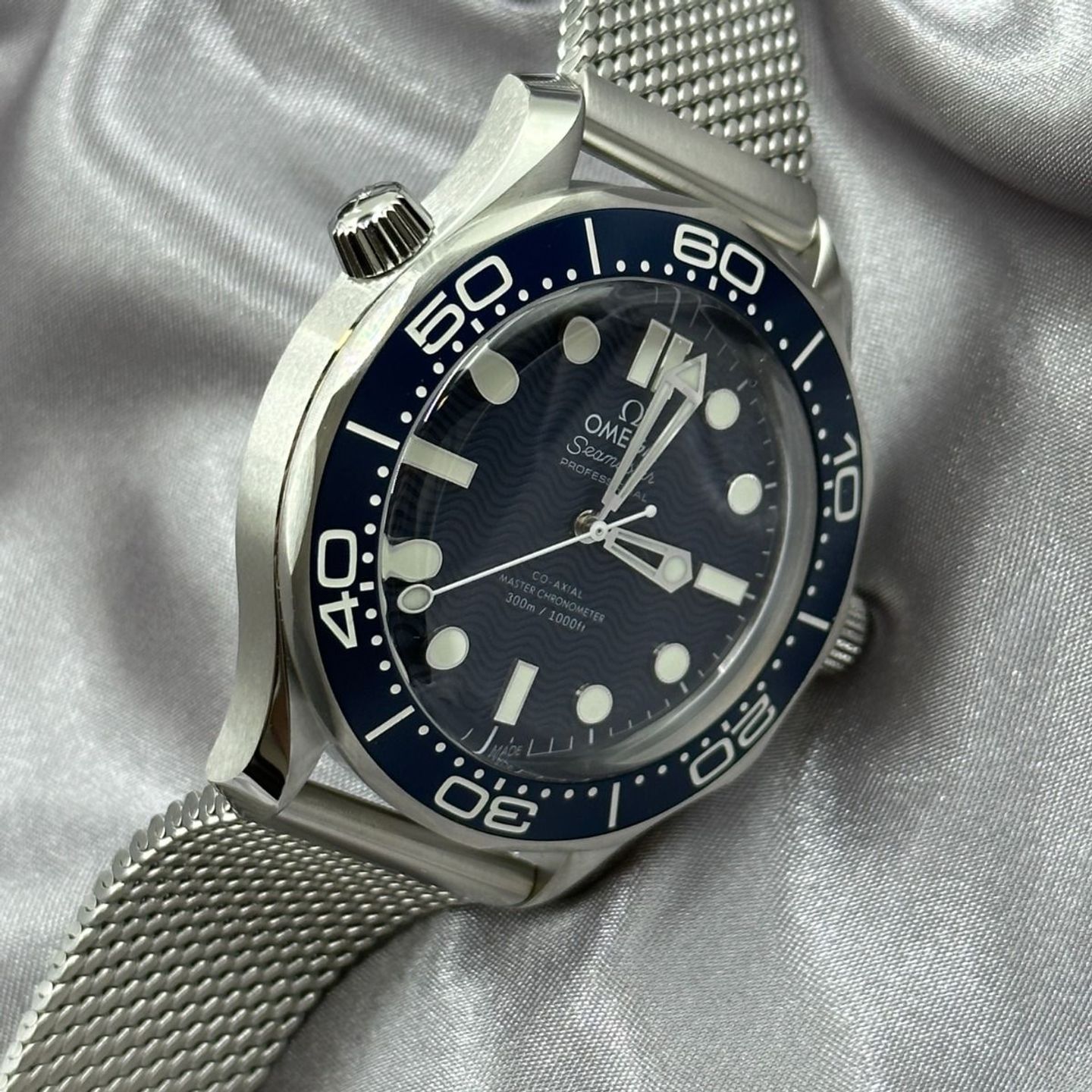 Omega Seamaster Diver 300 M 210.30.42.20.03.002 (2024) - Blue dial 42 mm Steel case (5/8)