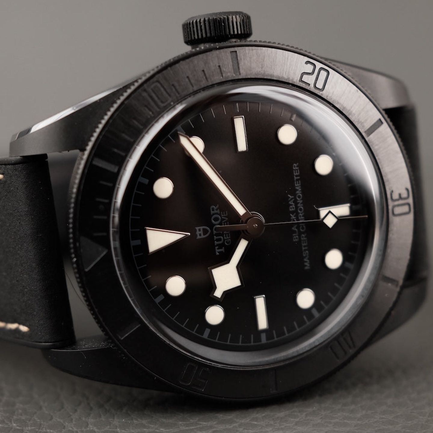 Tudor Black Bay 79210CNU (2022) - Black dial 41 mm Ceramic case (1/8)