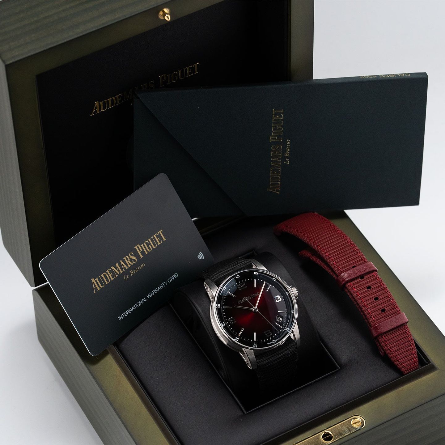 Audemars Piguet CODE 11.59 15210BC.OO.A500KB.01 - (7/7)