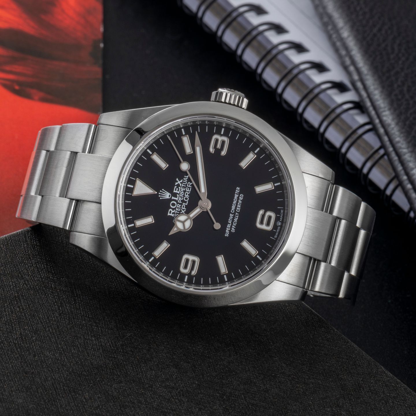 Rolex Explorer 224270 (Unknown (random serial)) - Black dial 40 mm Steel case (2/8)