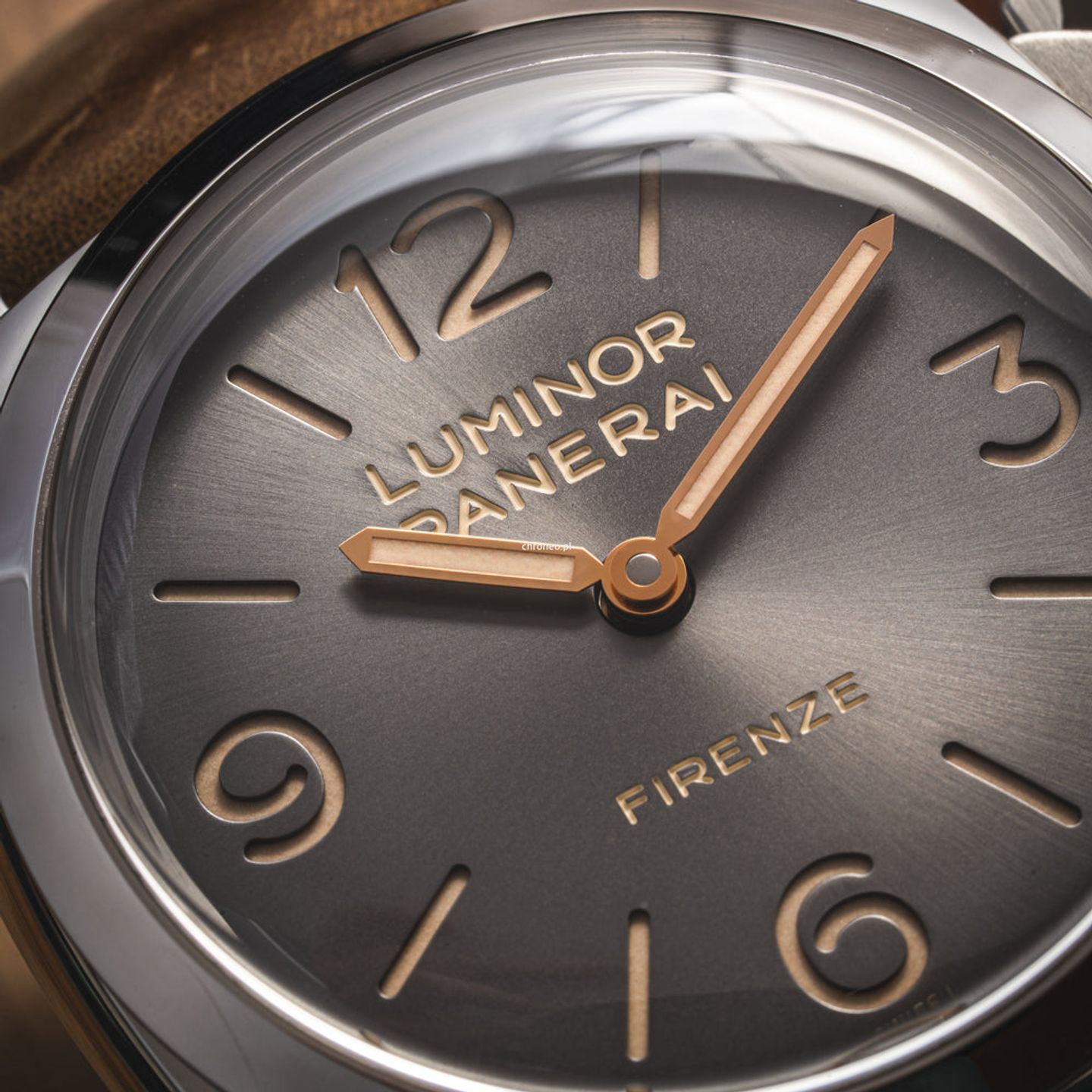 Panerai Luminor 1950 PAM00605 (2015) - Grey dial 47 mm Steel case (1/8)