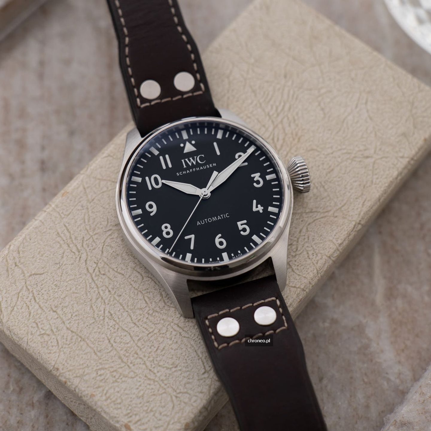 IWC Big Pilot IW329301 (2022) - Zwart wijzerplaat 43mm Staal (2/8)