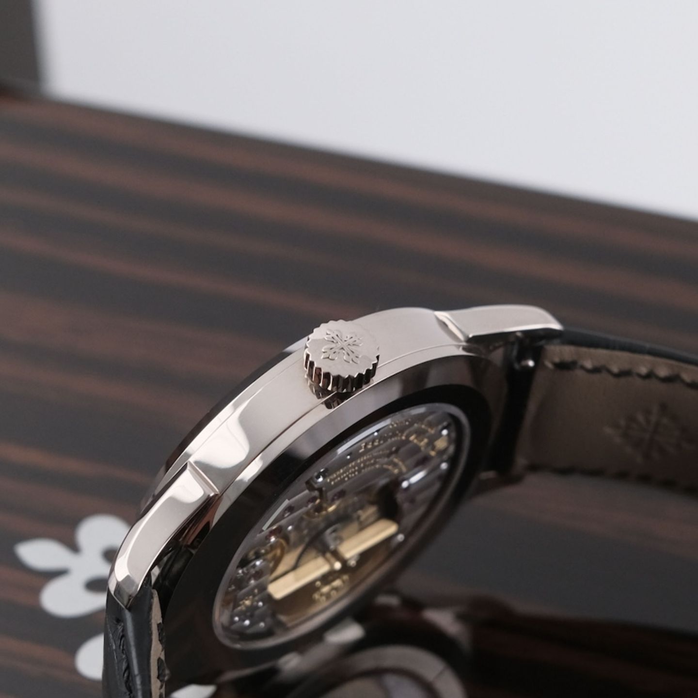 Patek Philippe World Time 5230G - (6/8)