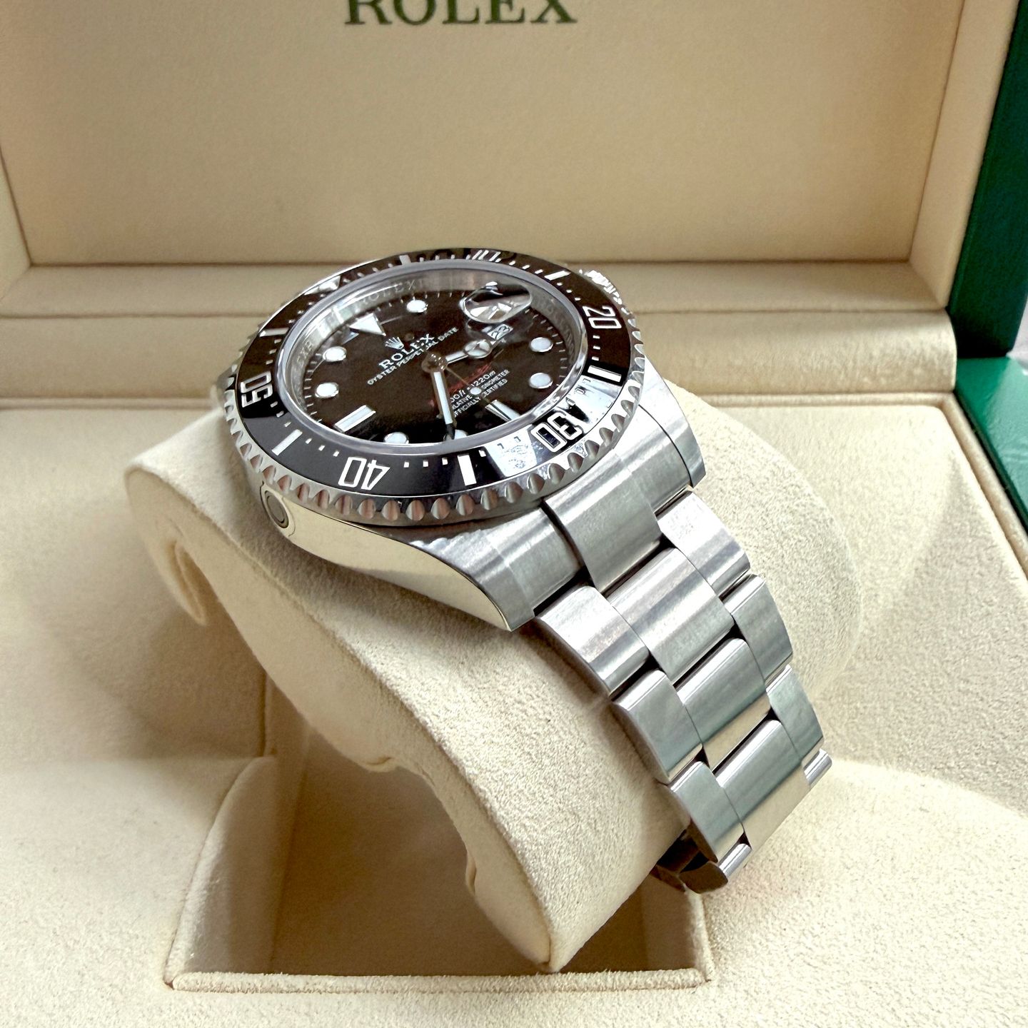 Rolex Sea-Dweller 126600 - (3/7)