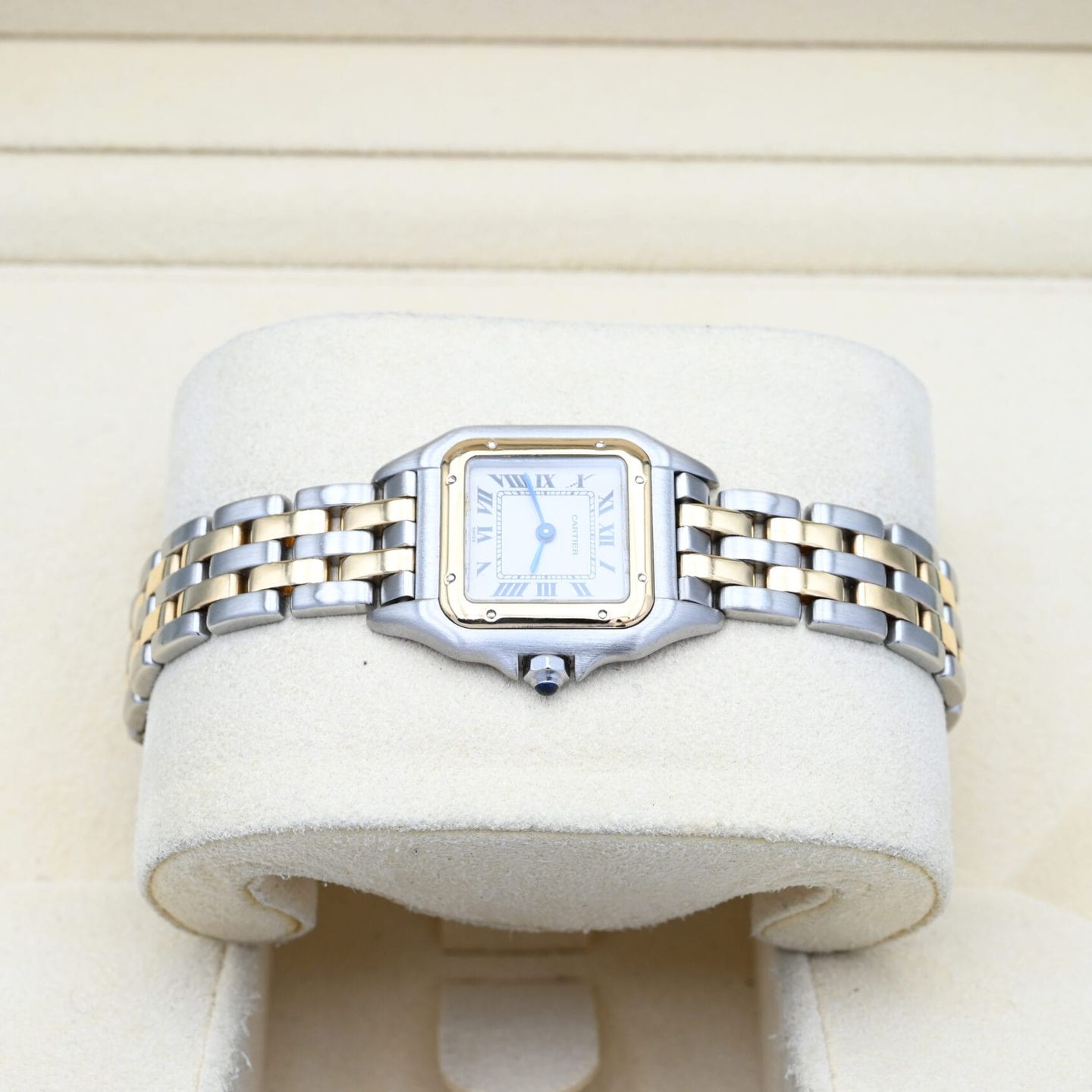 Cartier Panthère 166921 (Unknown (random serial)) - White dial 22 mm Gold/Steel case (3/7)