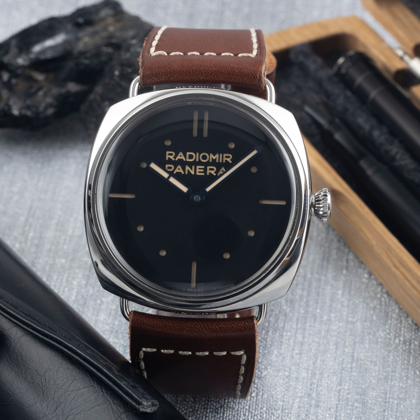 Panerai Special Editions PAM00449 (Onbekend (willekeurig serienummer)) - Zwart wijzerplaat 47mm Staal (1/8)