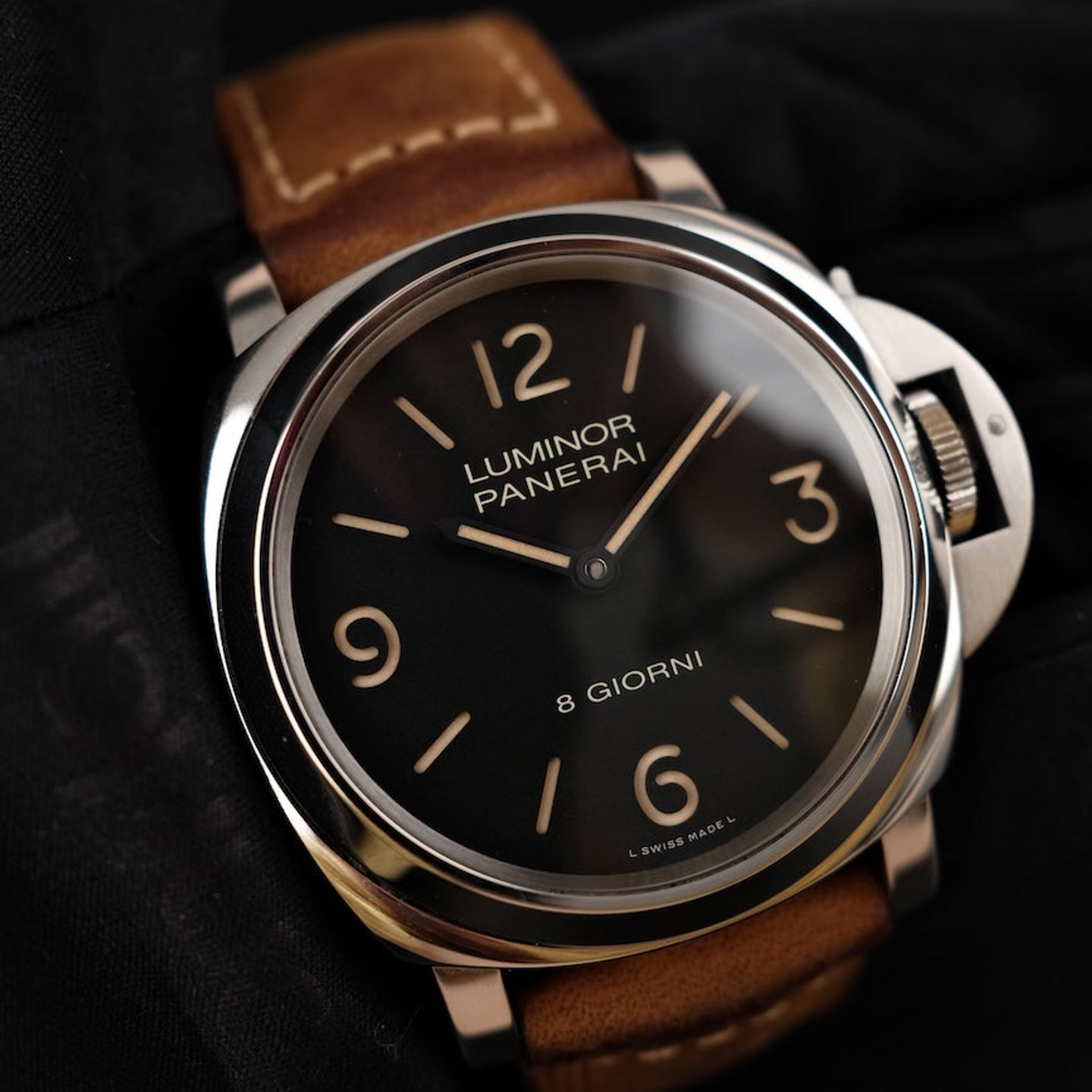 Panerai Luminor Base 8 Days PAM00914 (2021) - Zwart wijzerplaat 44mm Staal (1/8)