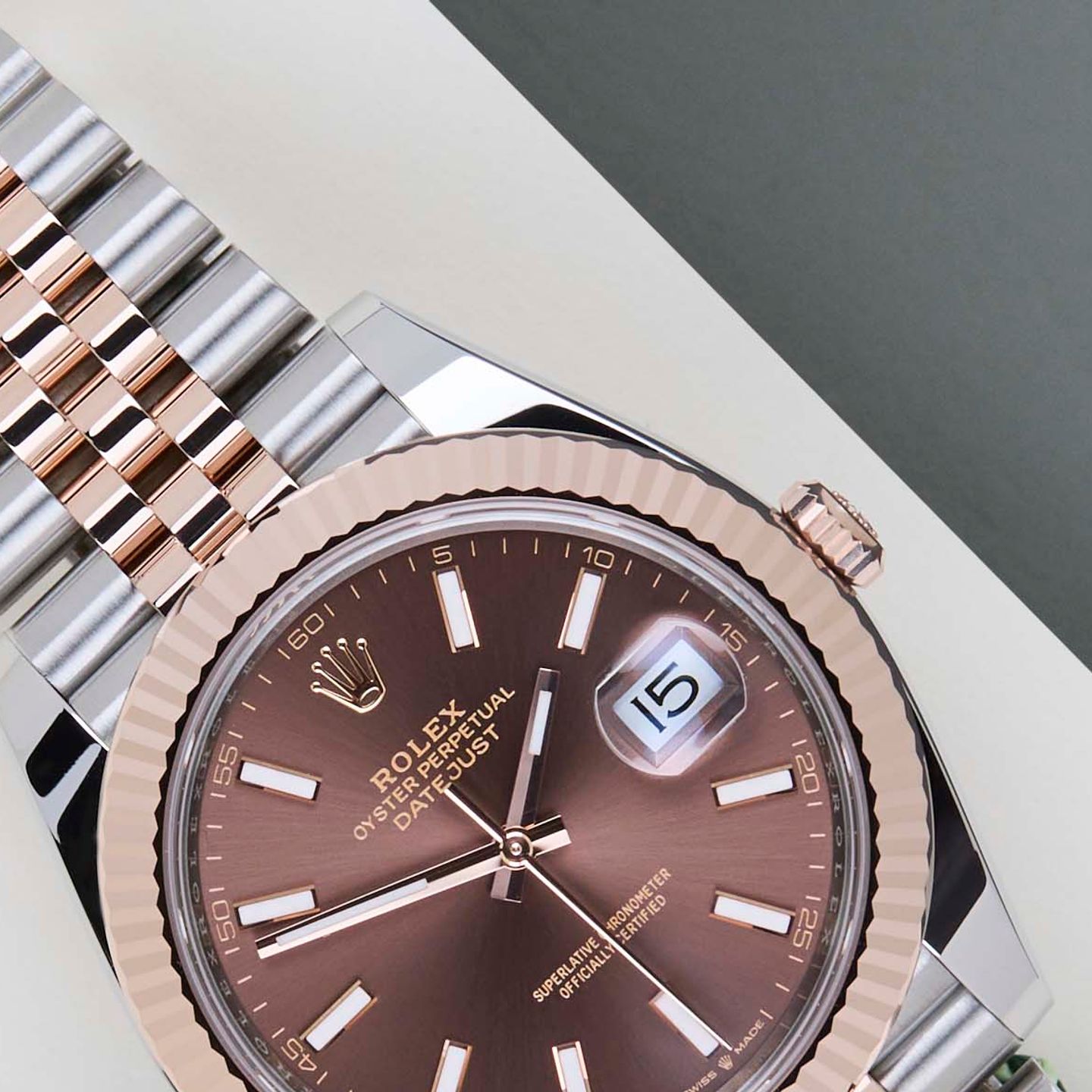 Rolex Datejust 41 126331 (2025) - 41 mm Gold/Steel case (3/8)