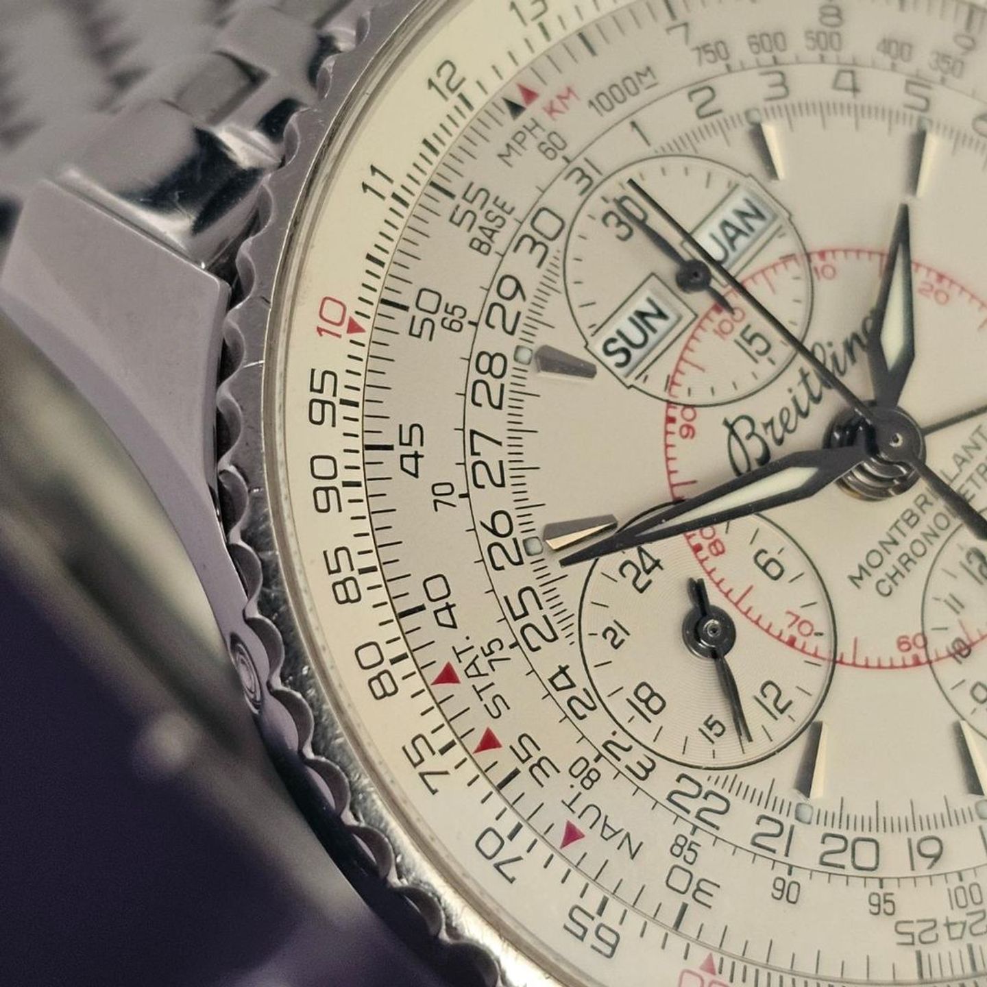 Breitling Montbrillant Datora A2133012 (2008) - Black dial 43 mm Steel case (2/4)