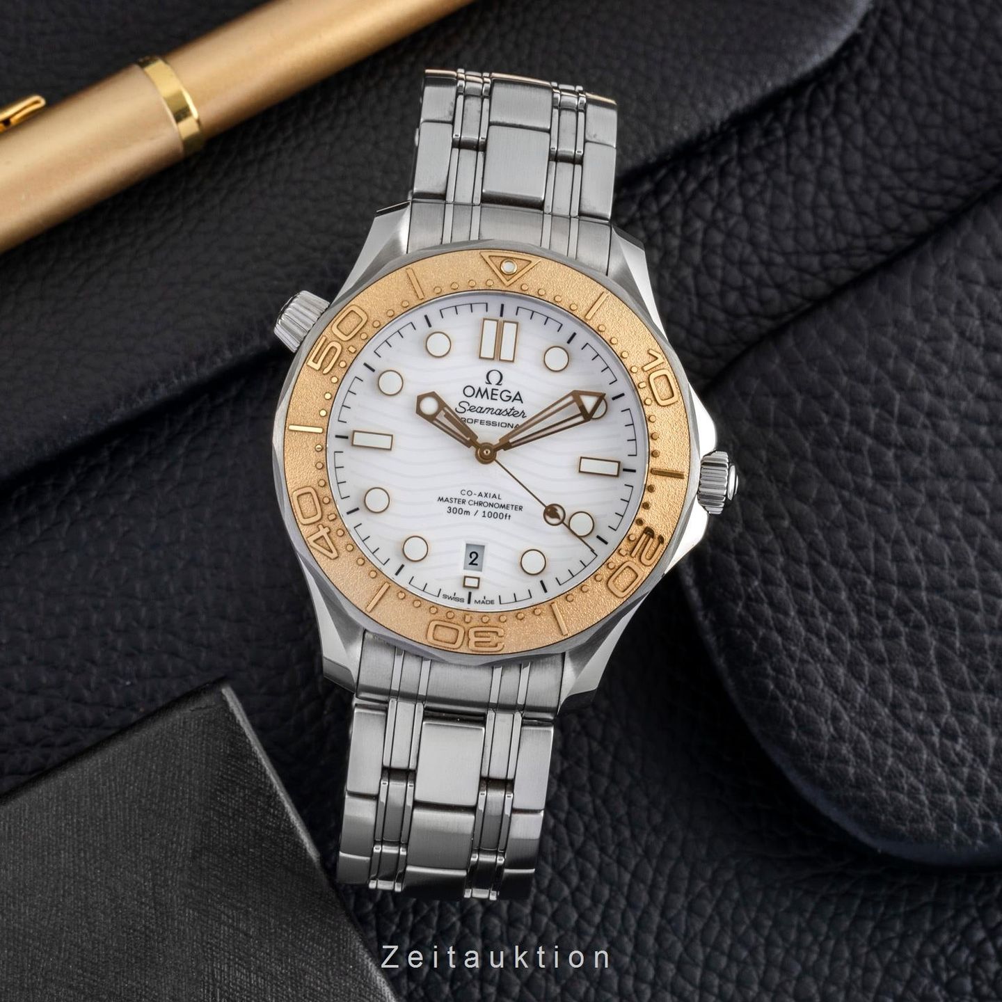 Omega Seamaster Diver 300 M 522.21.42.20.04.001 (Unknown (random serial)) - White dial 42 mm Steel case (3/8)