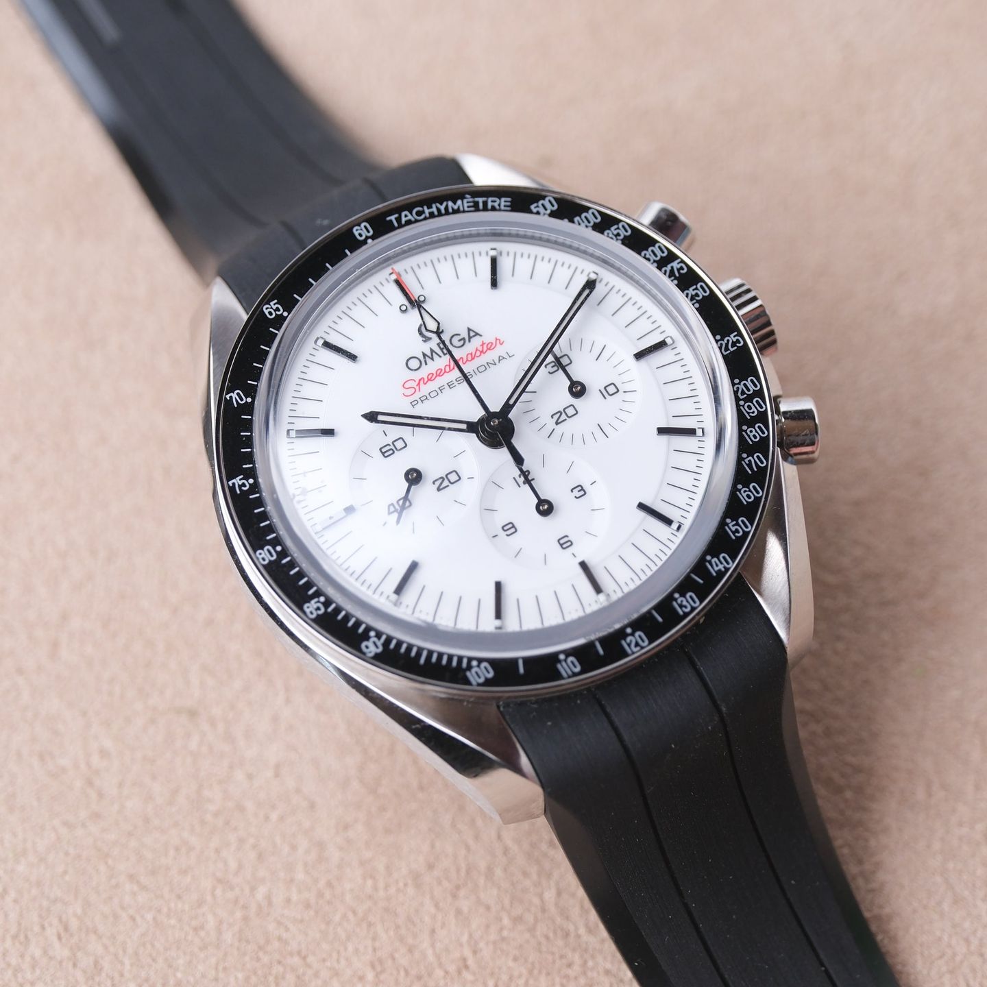 Omega Speedmaster Professional Moonwatch 310.32.42.50.04.001 - (4/21)