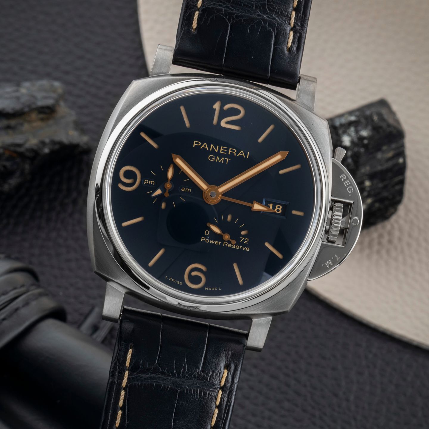 Panerai Luminor Due PAM00964 (2020) - Blauw wijzerplaat 45mm Titanium (3/8)