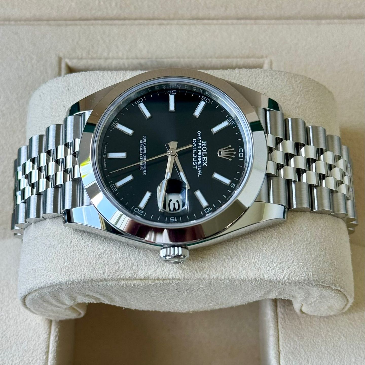 Rolex Datejust 41 126300 (2024) - Black dial 41 mm Steel case (4/6)