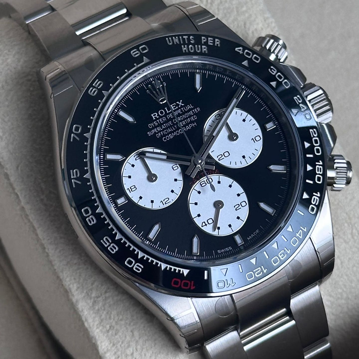 Rolex Daytona 126509 (2025) - Black dial 40 mm White Gold case (1/5)