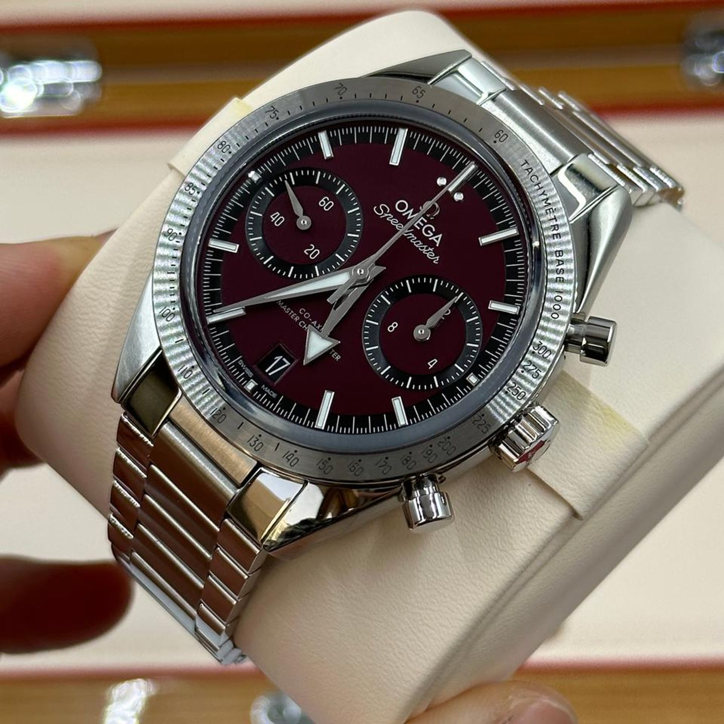 Omega Speedmaster '57 332.10.41.51.11.001 (2023) - 41mm Staal (2/10)