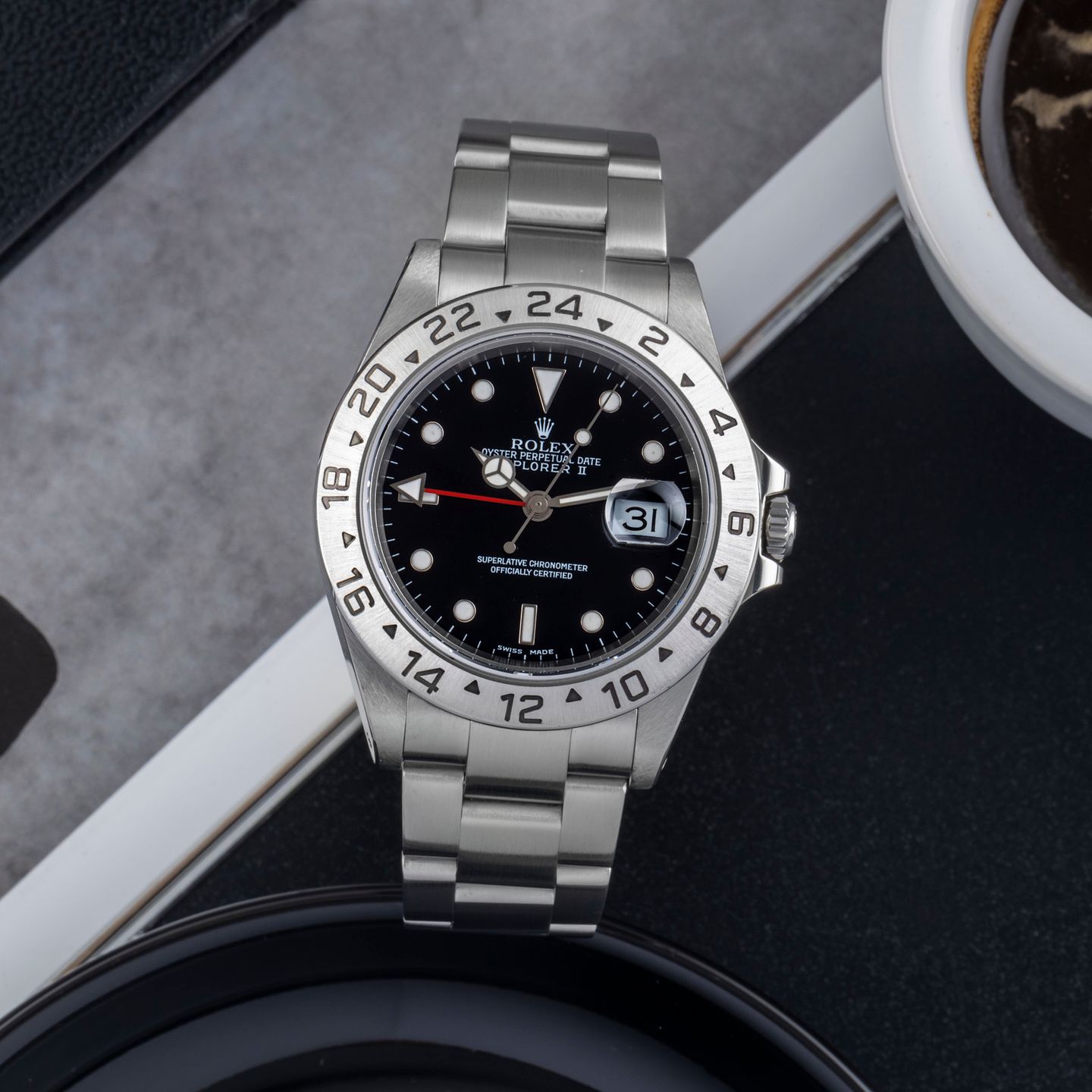 Rolex Explorer II 16570 (2002) - 40mm Staal (1/8)