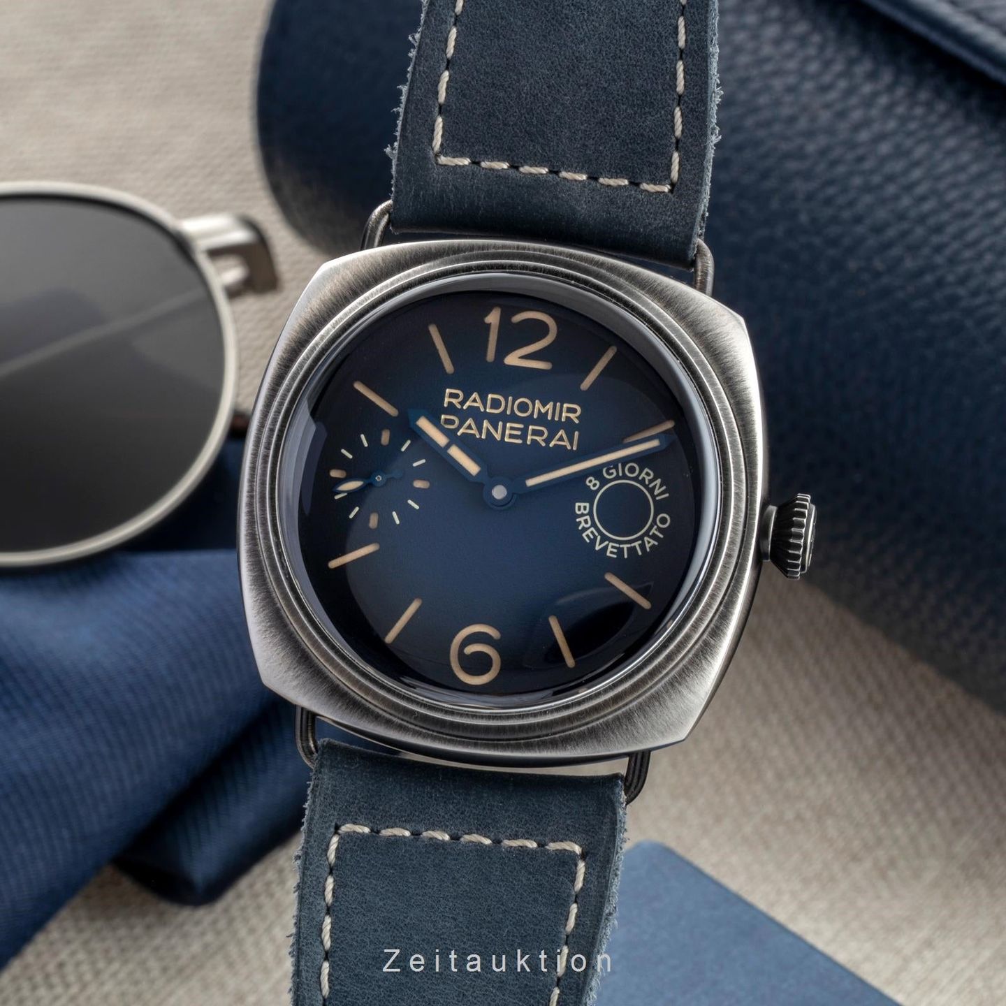 Panerai Radiomir PAM01348 (Onbekend (willekeurig serienummer)) - Blauw wijzerplaat 45mm Staal (1/8)
