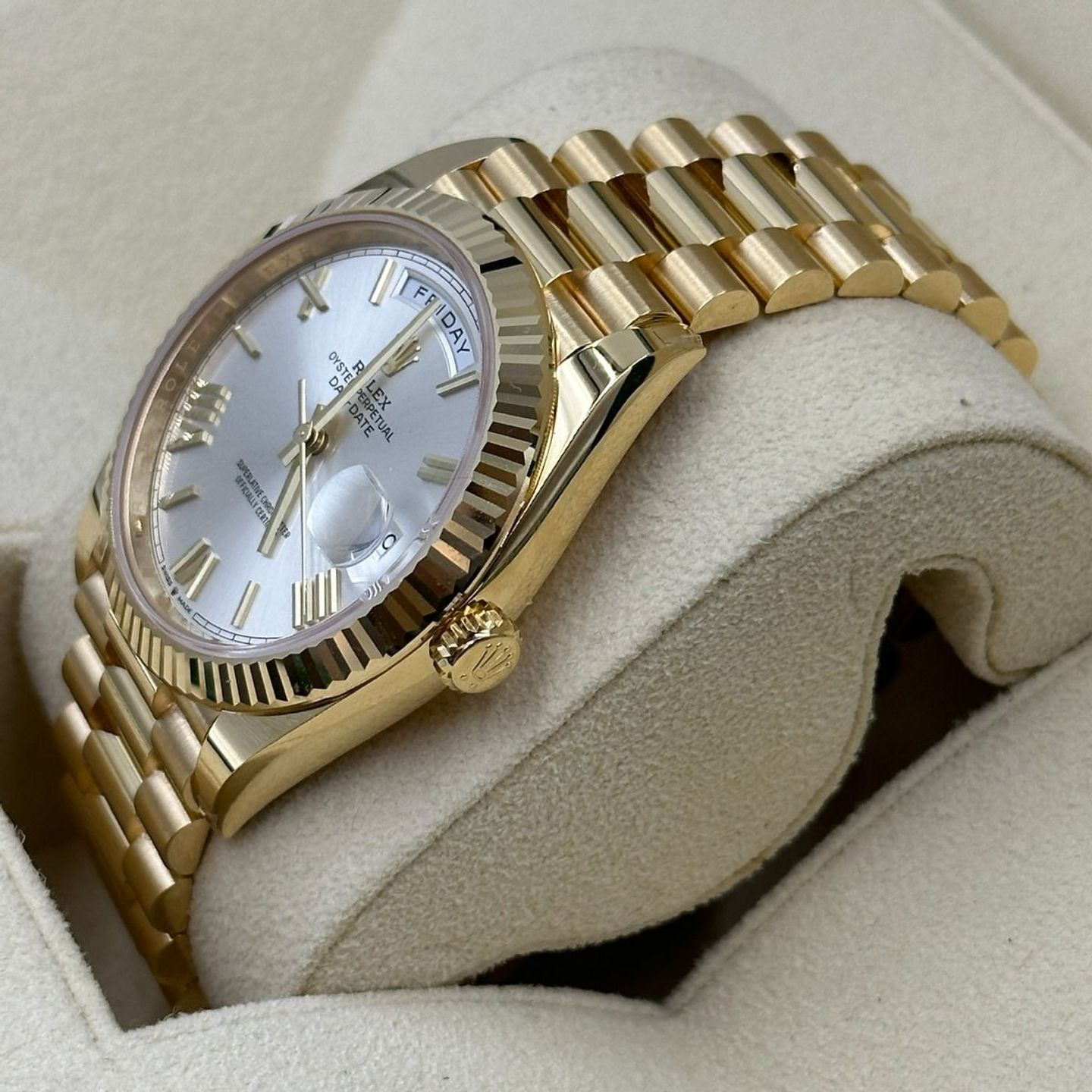 Rolex Day-Date 40 228238 (2024) - Zilver wijzerplaat 40mm Geelgoud (5/8)