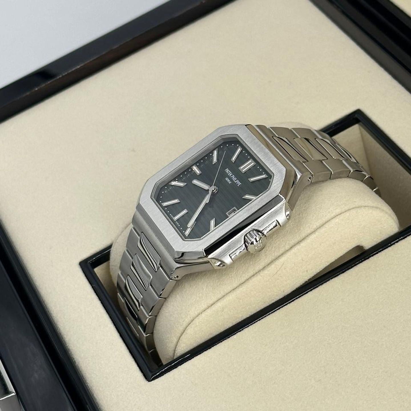 Patek Philippe Cubitus 5821/1A-001 - (5/10)