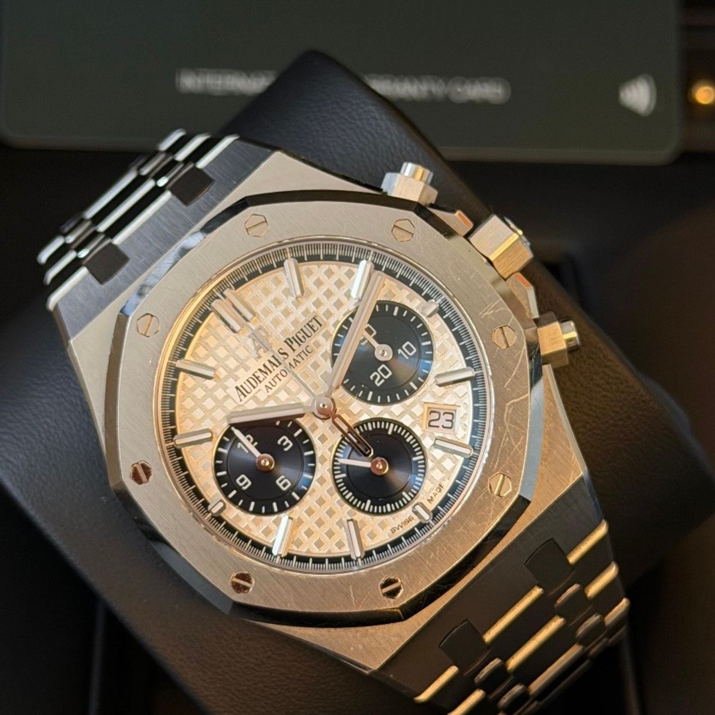 Audemars Piguet Royal Oak Chronograph 26315ST.OO.1256ST.01 (2022) - Zilver wijzerplaat 38mm Staal (2/8)