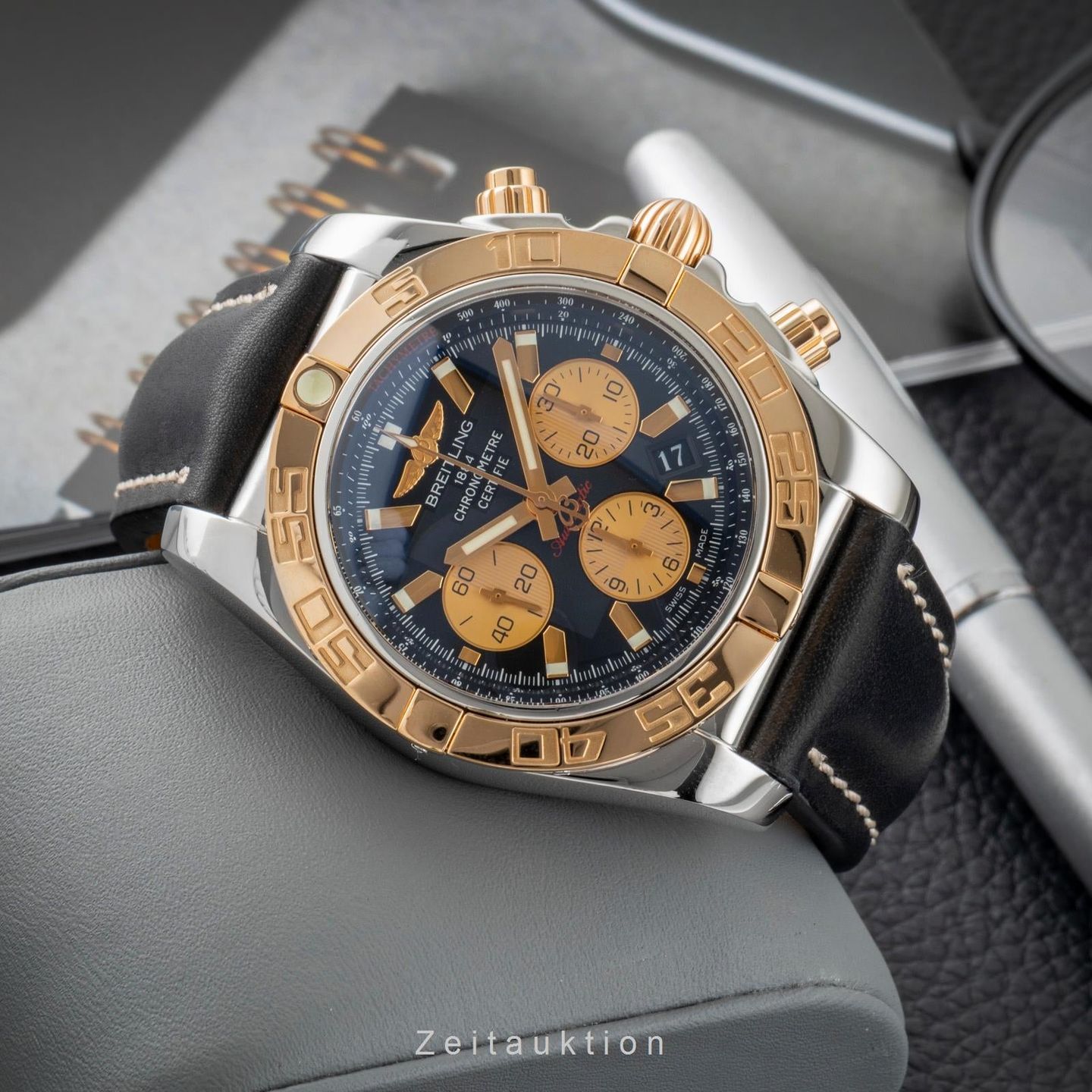 Breitling Chronomat 44 CB011012/B968 - (2/8)