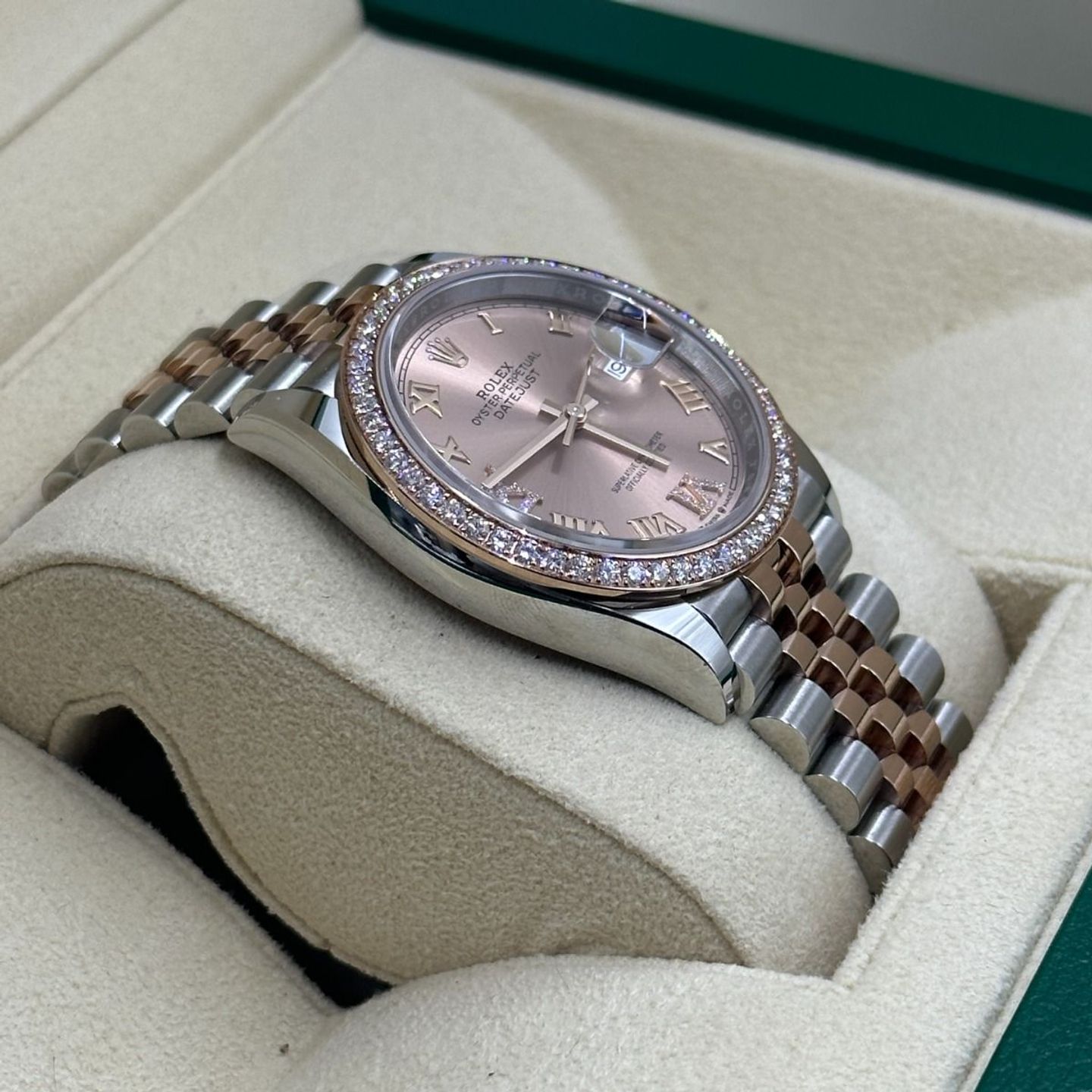 Rolex Datejust 36 126281RBR (2023) - Goud wijzerplaat 36mm Staal (7/8)