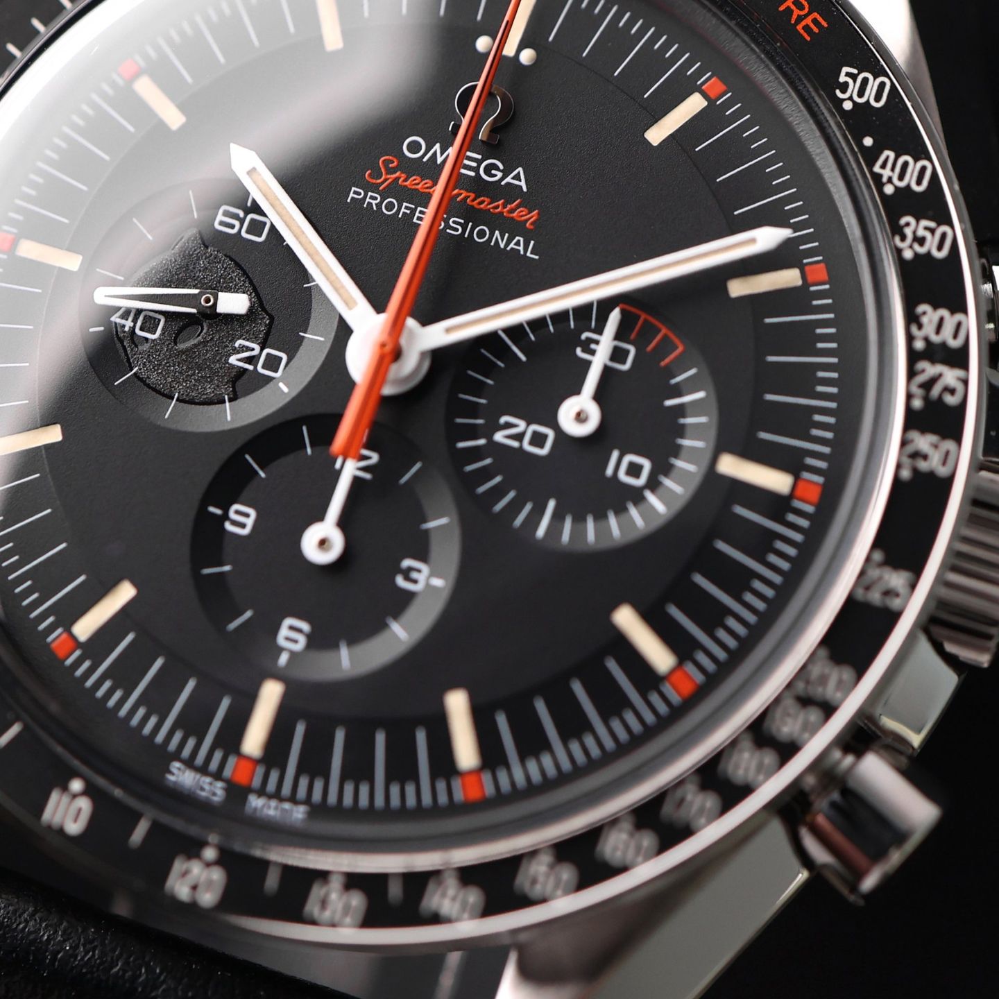 Omega Speedmaster Professional Moonwatch 311.12.42.30.01.001 - (2/3)